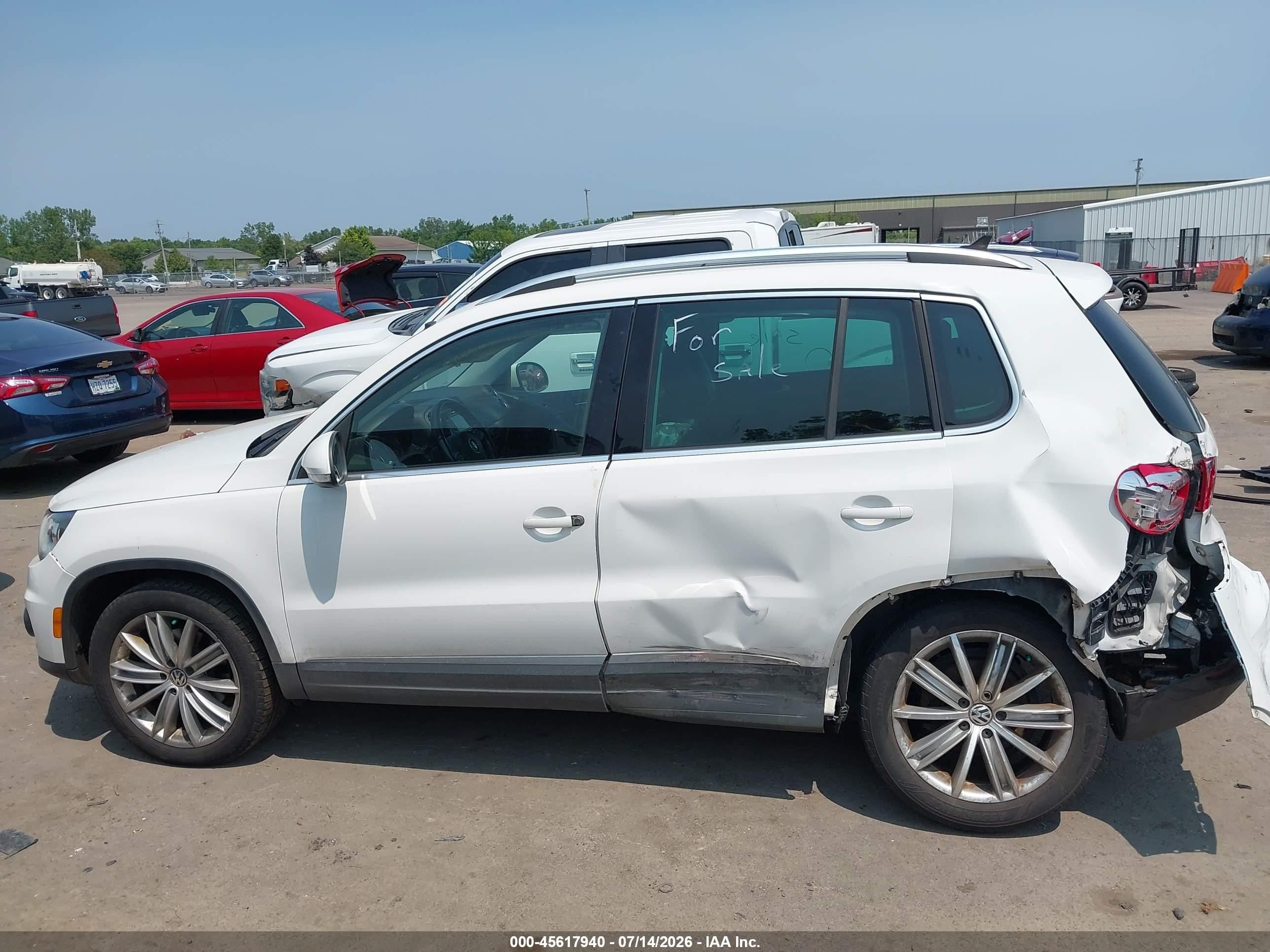 2012 Volkswagen Tiguan Se White vin: WVGBV7AX7CW509580