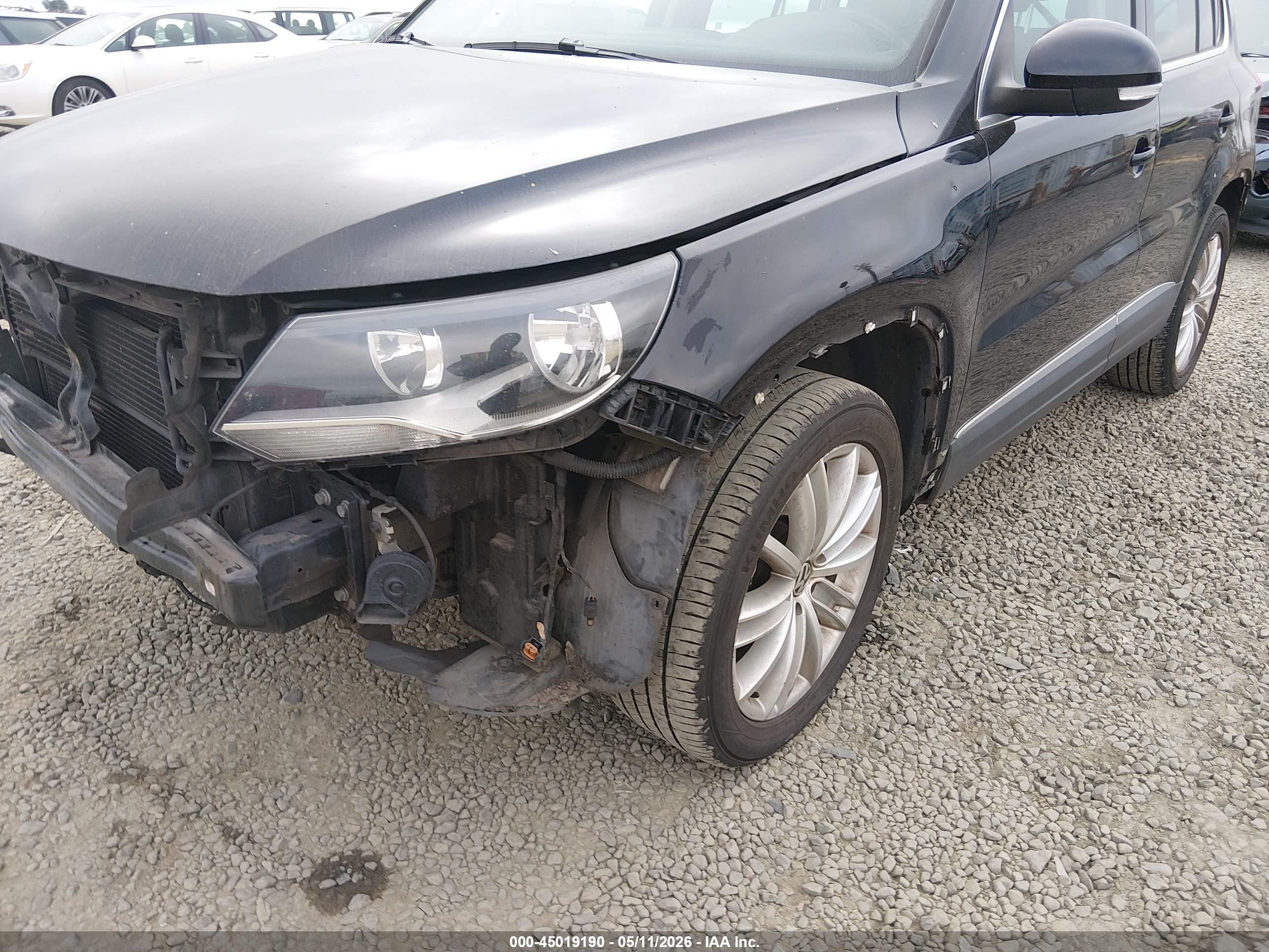 2012 Volkswagen Tiguan Se Black vin: WVGBV7AX7CW542188