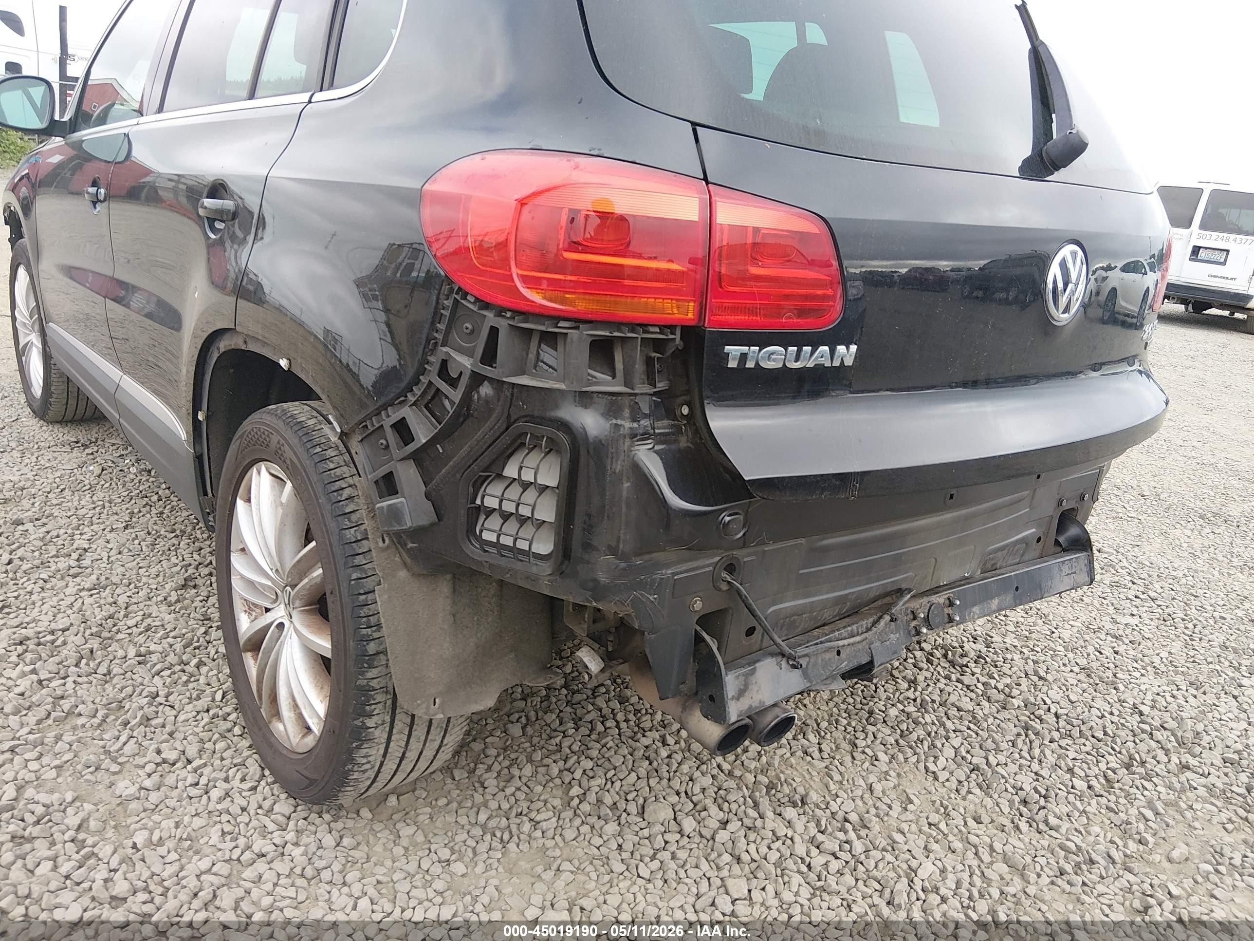 2012 Volkswagen Tiguan Se Black vin: WVGBV7AX7CW542188