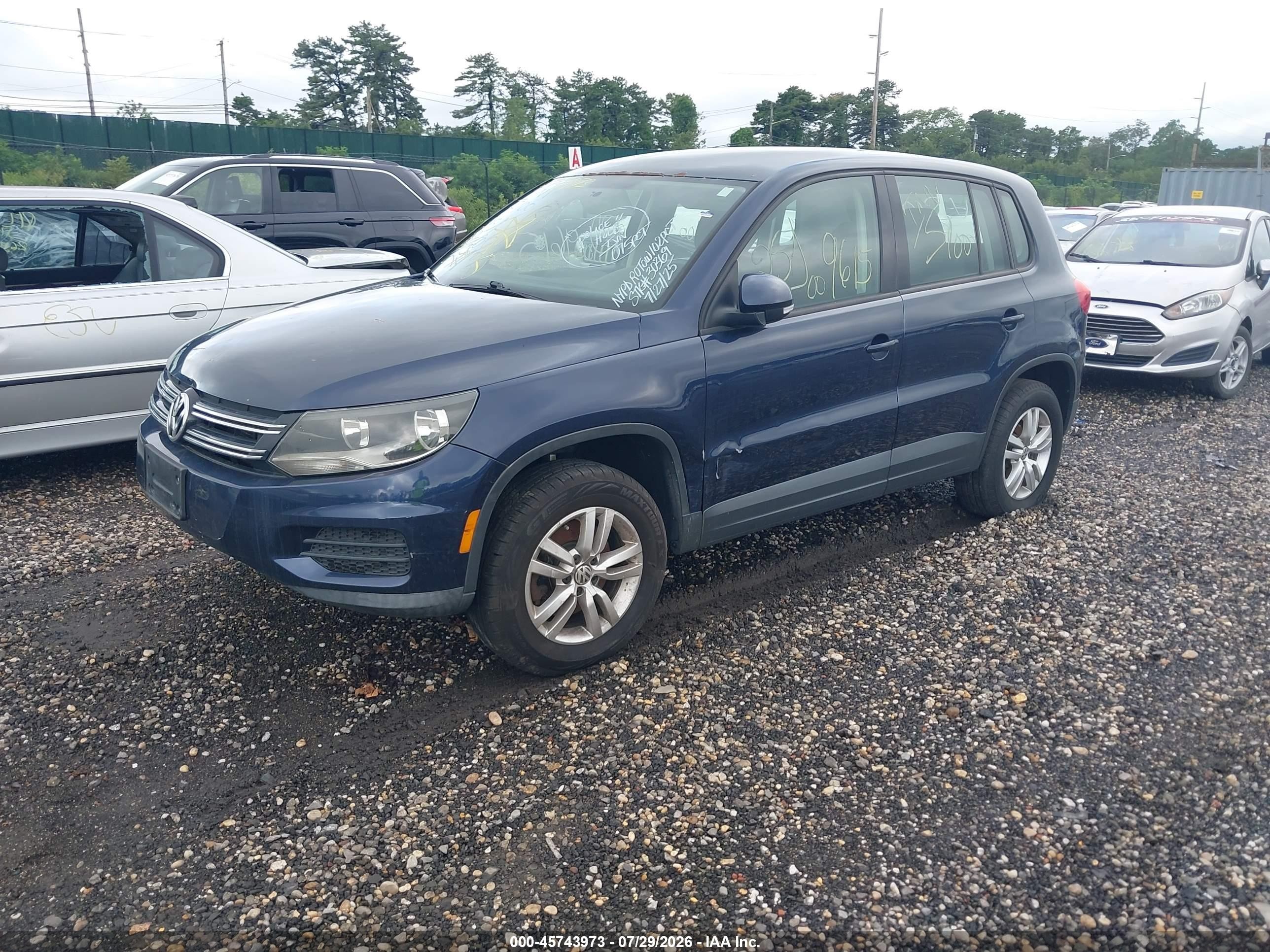 2012 Volkswagen Tiguan S Blue vin: WVGBV7AX7CW560710