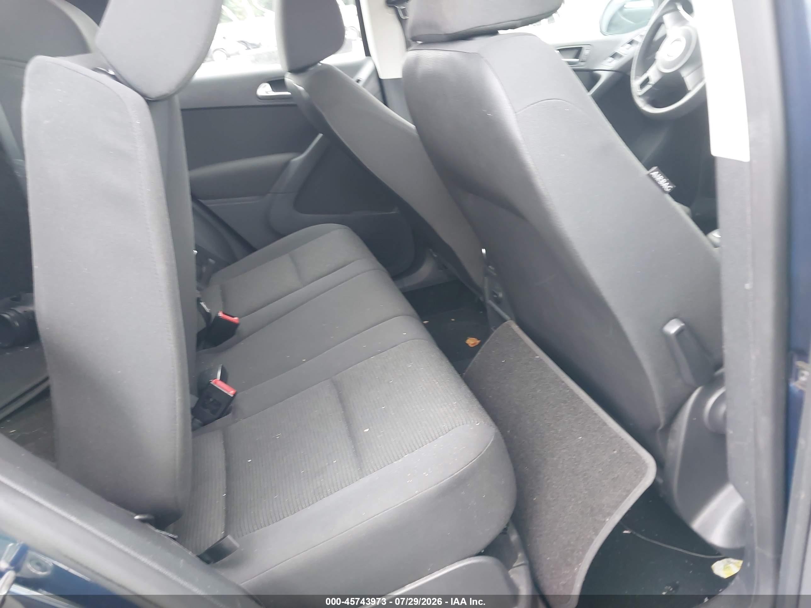 2012 Volkswagen Tiguan S Blue vin: WVGBV7AX7CW560710