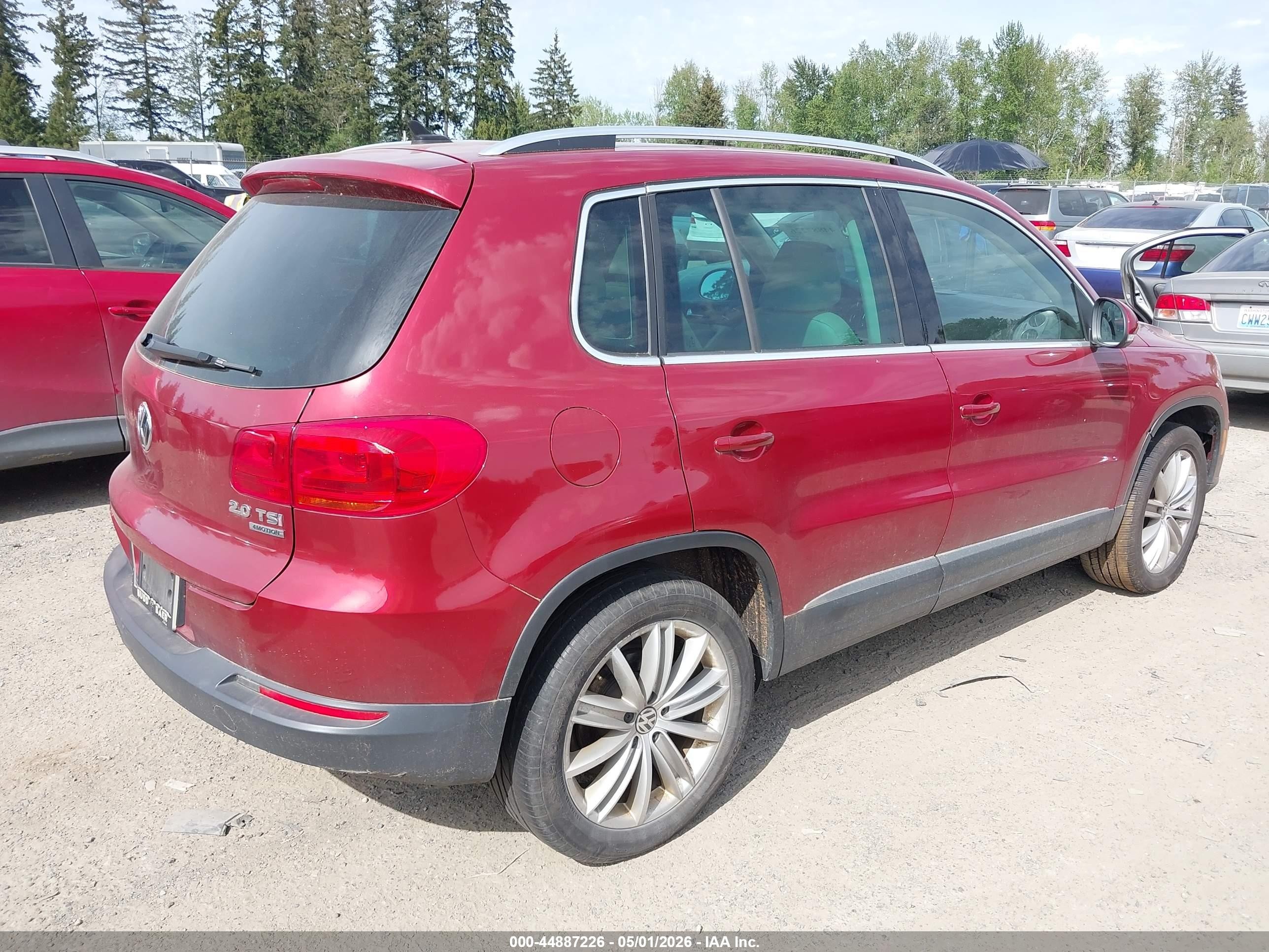 2013 Volkswagen Tiguan S/se/sel Red vin: WVGBV7AX7DW007878