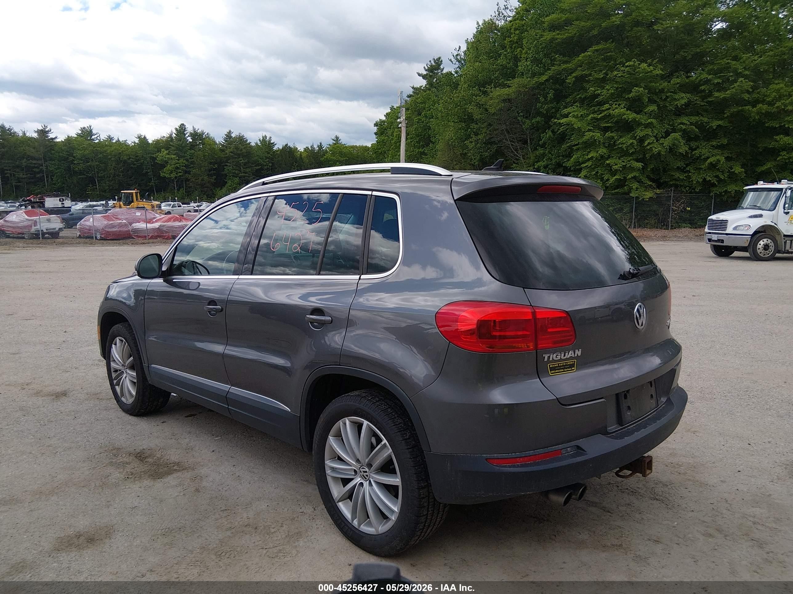 2015 Volkswagen Tiguan Se Серый vin: WVGBV7AX7FW560145