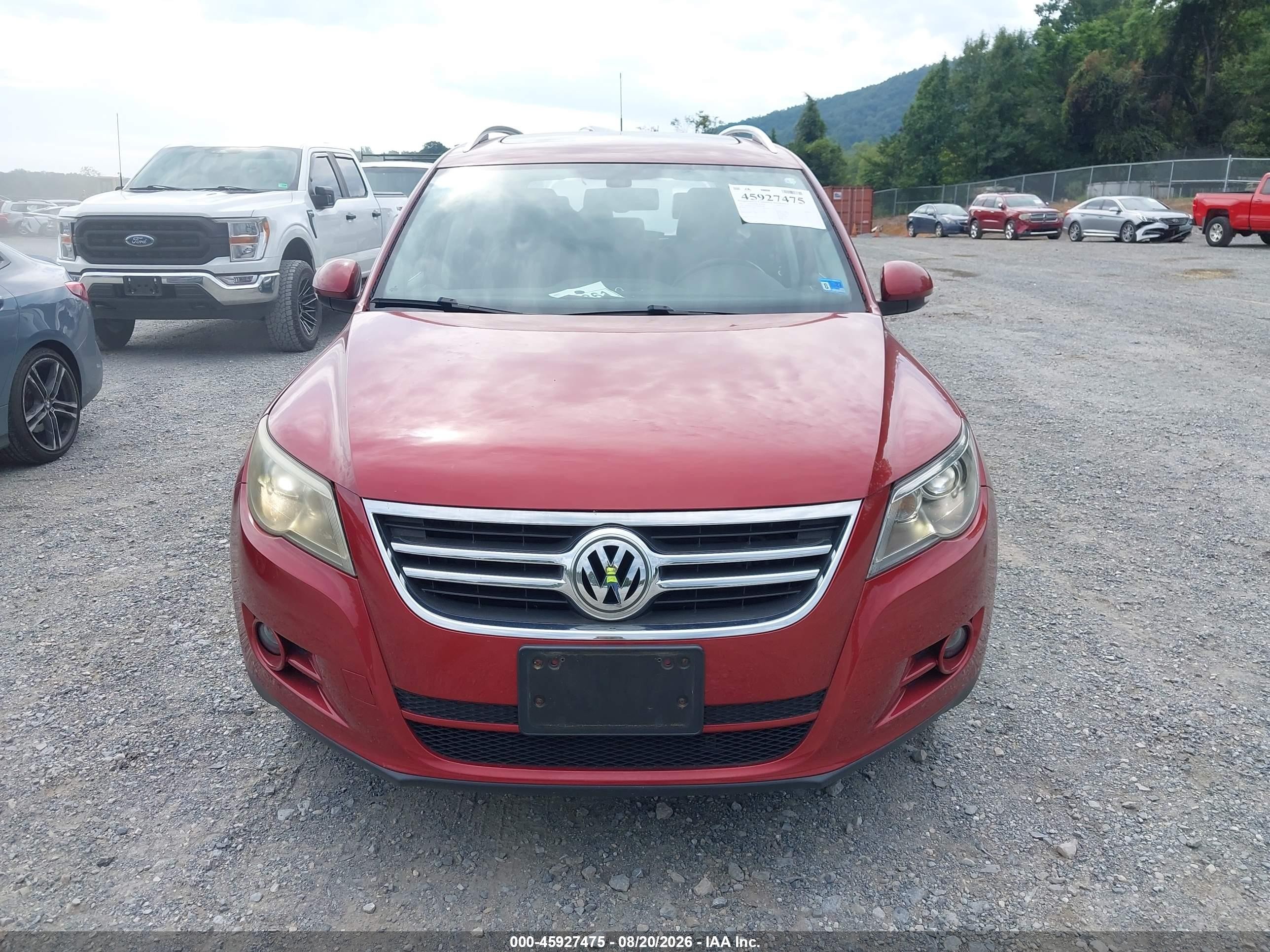 2011 Volkswagen Tiguan Sel Red vin: WVGBV7AX8BW001908
