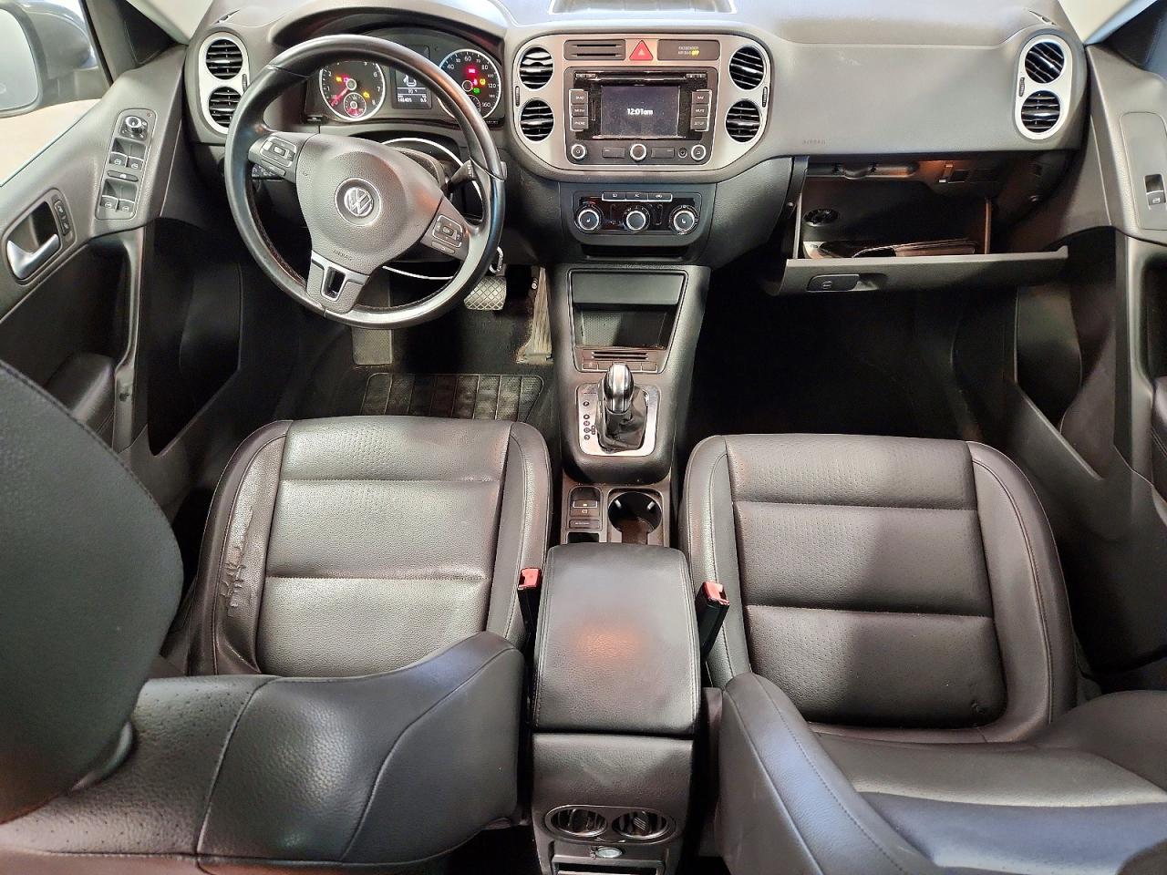 2011 Volkswagen Tiguan S Серебряный vin: WVGBV7AX8BW532526