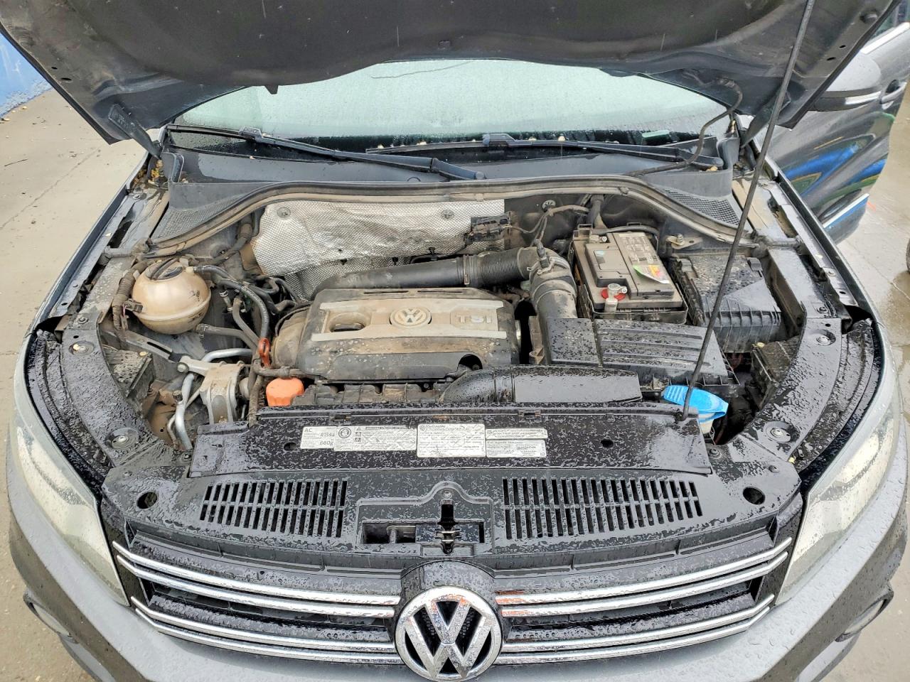 2012 Volkswagen Tiguan S Gray vin: WVGBV7AX8CW088341