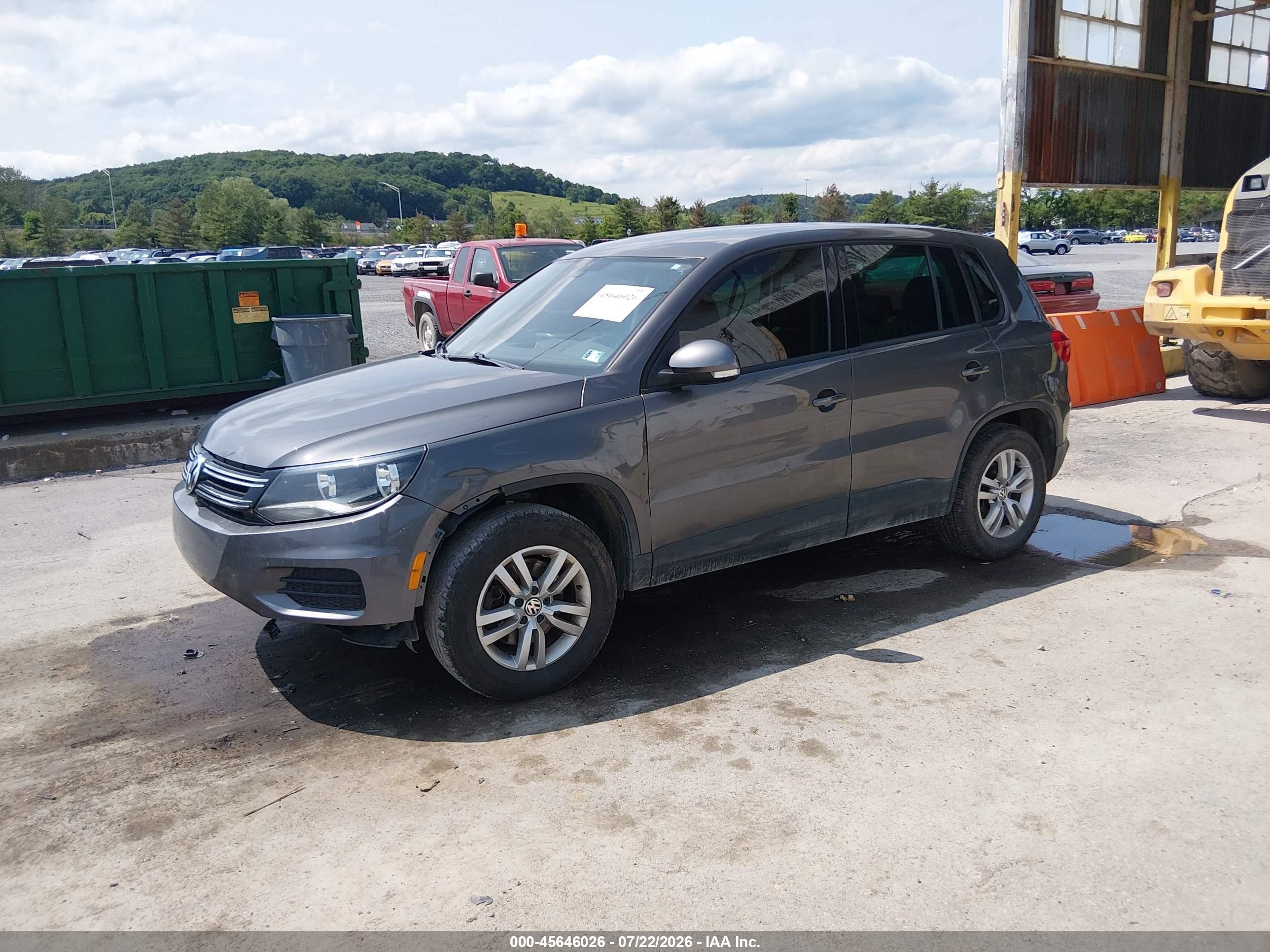 2012 Volkswagen Tiguan S Серый vin: WVGBV7AX8CW089411