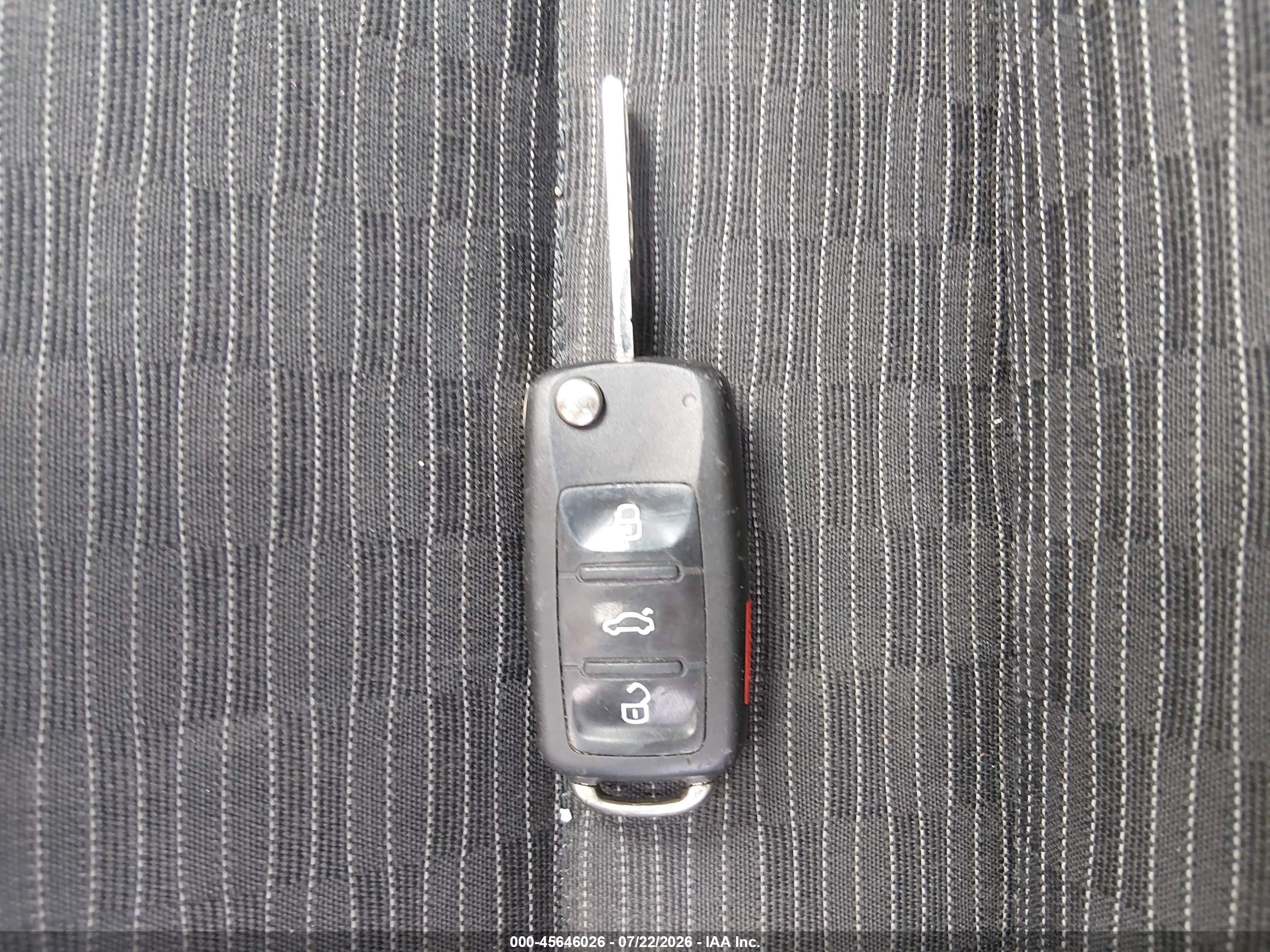 2012 Volkswagen Tiguan S Серый vin: WVGBV7AX8CW089411