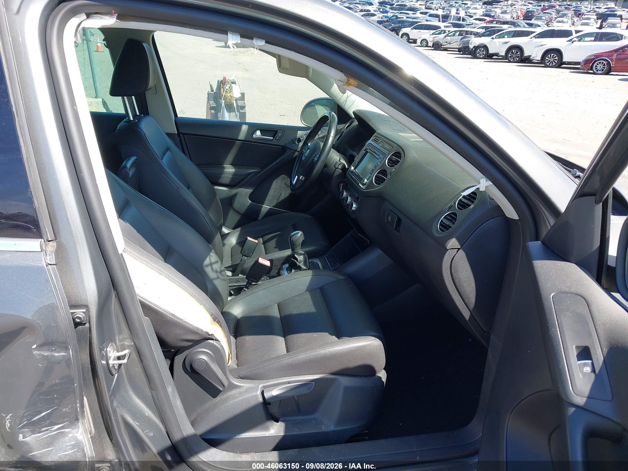 2013 Volkswagen Tiguan Se Gray vin: WVGBV7AX8DW005346