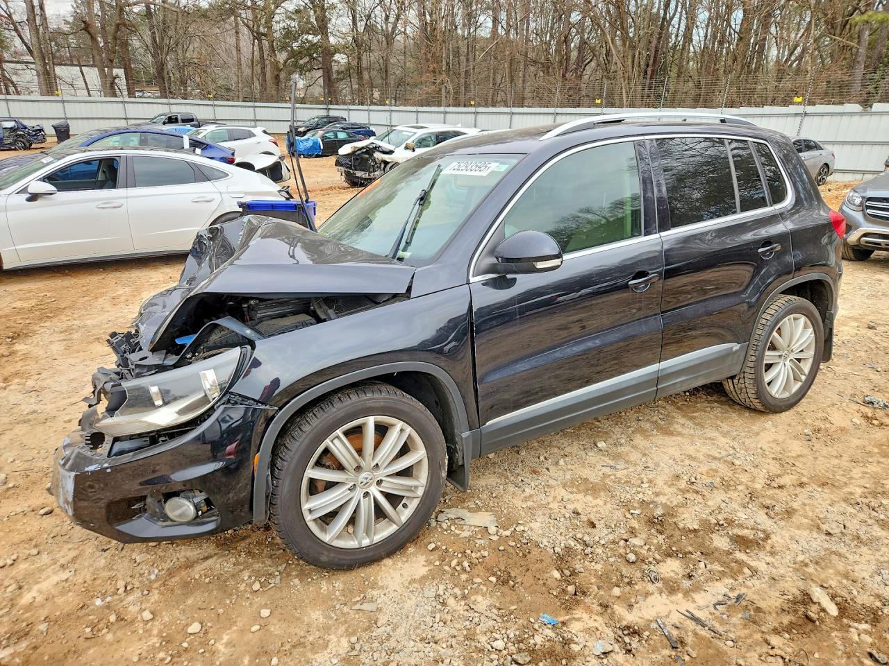 2013 Volkswagen Tiguan S Black vin: WVGBV7AX8DW546574
