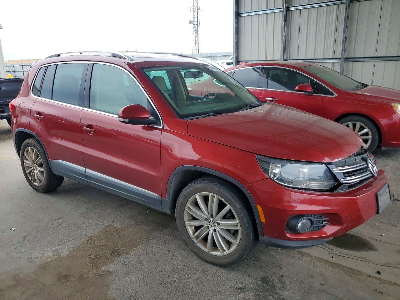 2015 Volkswagen Tiguan S Red vin: WVGBV7AX8FW003910