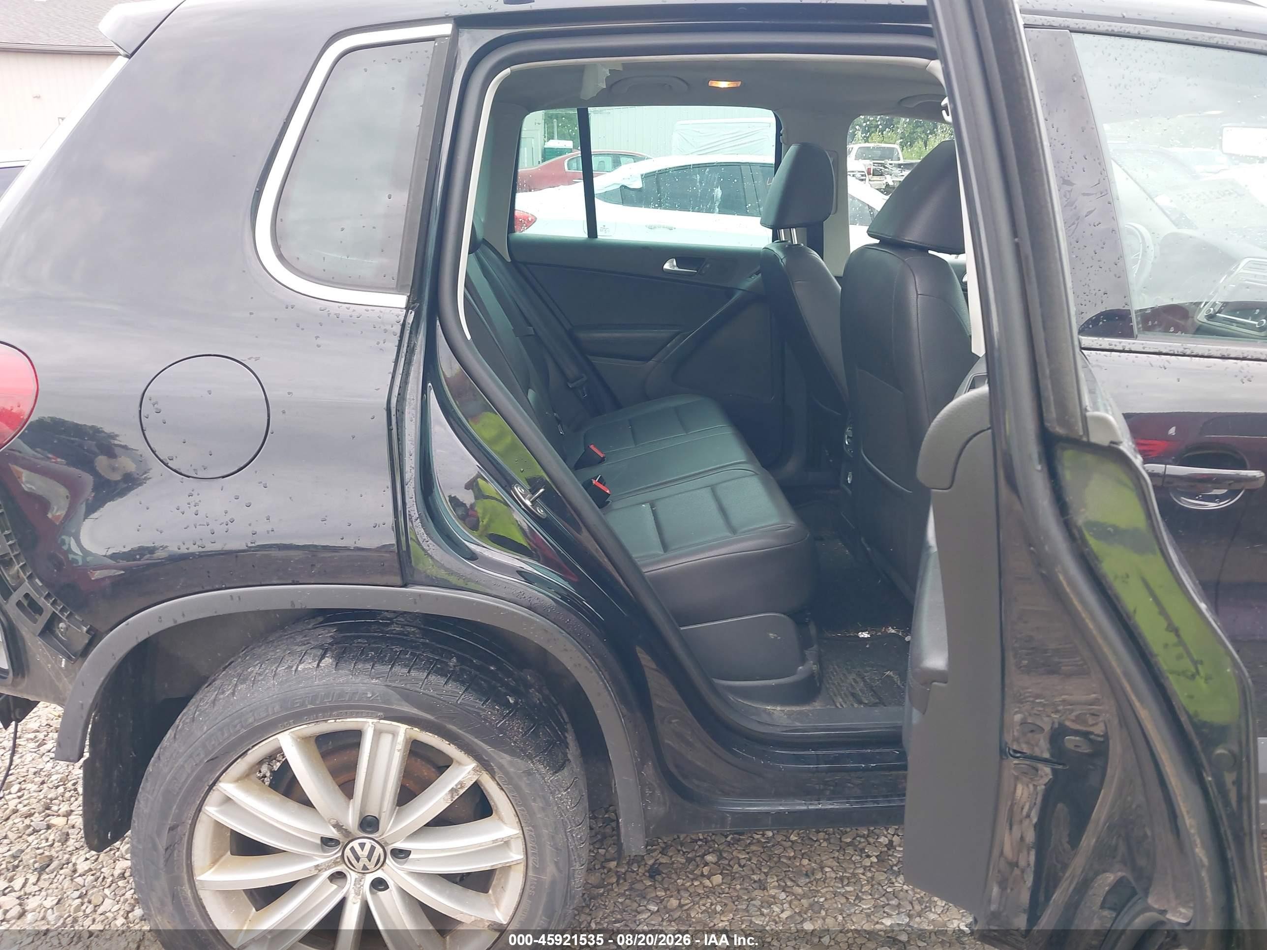 2010 Volkswagen Tiguan Wolfsburg Edition Black vin: WVGBV7AX9AW515362
