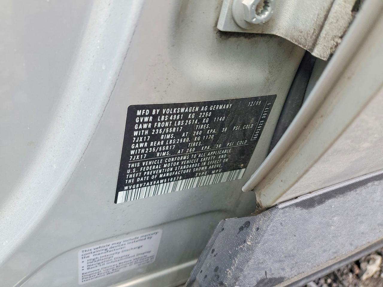 2010 Volkswagen Tiguan Se Silver vin: WVGBV7AX9AW516379
