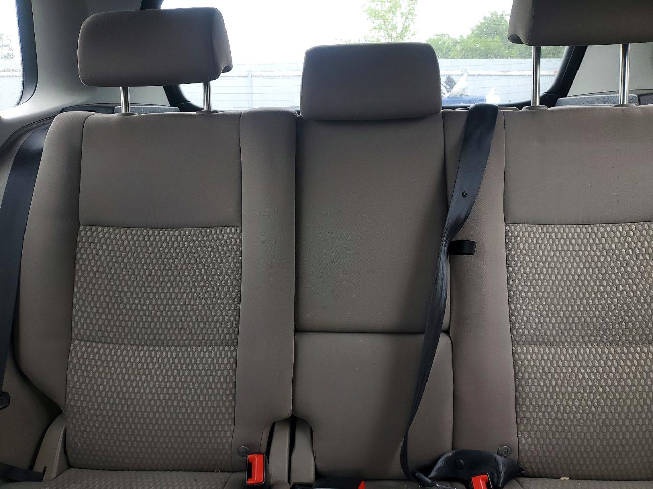 2010 Volkswagen Tiguan Se Silver vin: WVGBV7AX9AW516379