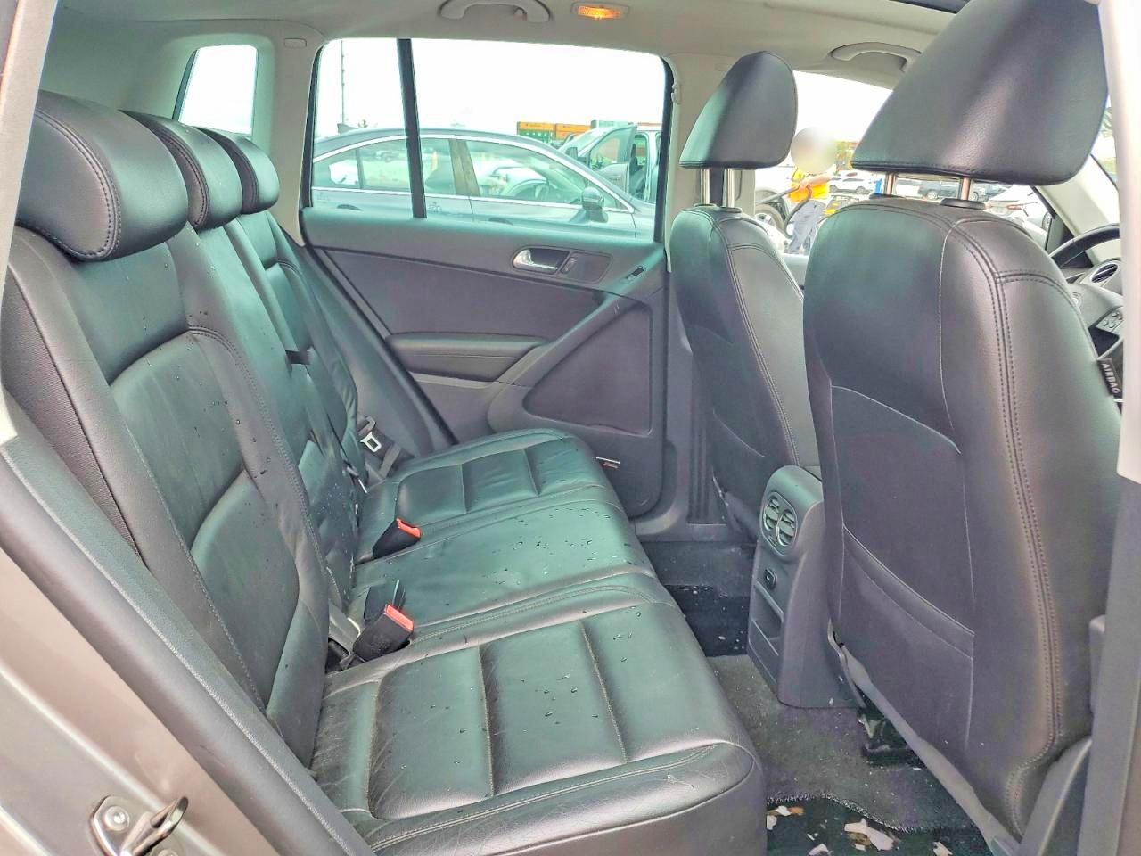 2010 Volkswagen Tiguan Se Gray vin: WVGBV7AX9AW532050