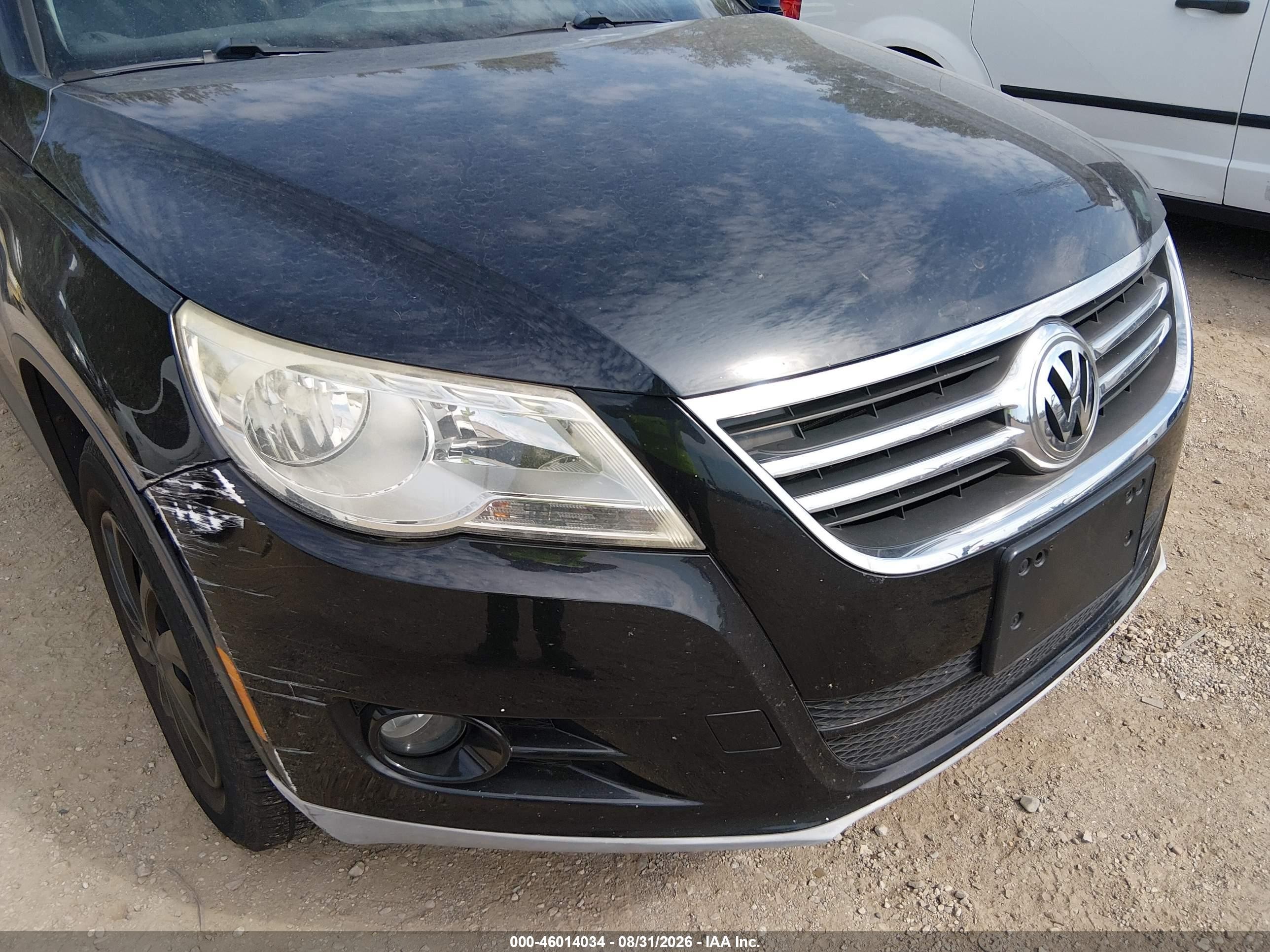 2010 Volkswagen Tiguan Wolfsburg Edition Black vin: WVGBV7AX9AW534560