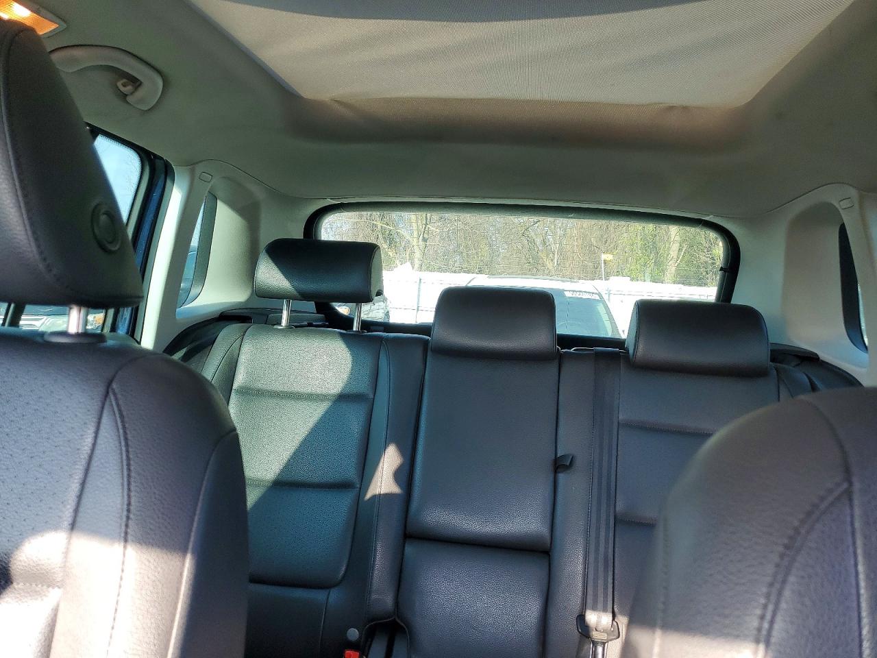 2011 Volkswagen Tiguan S Blue vin: WVGBV7AX9BW504346