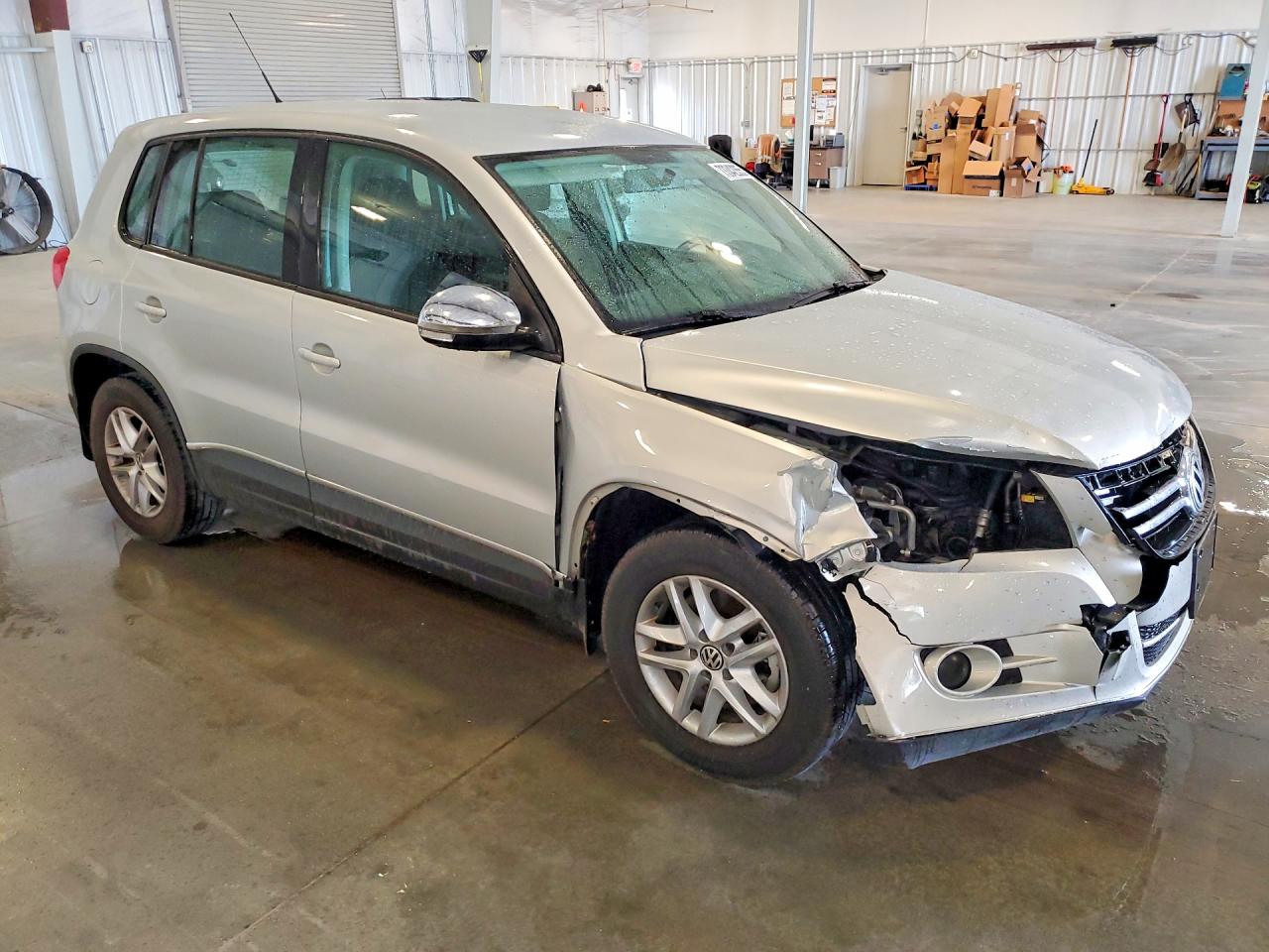 2011 Volkswagen Tiguan S Silver vin: WVGBV7AX9BW506856
