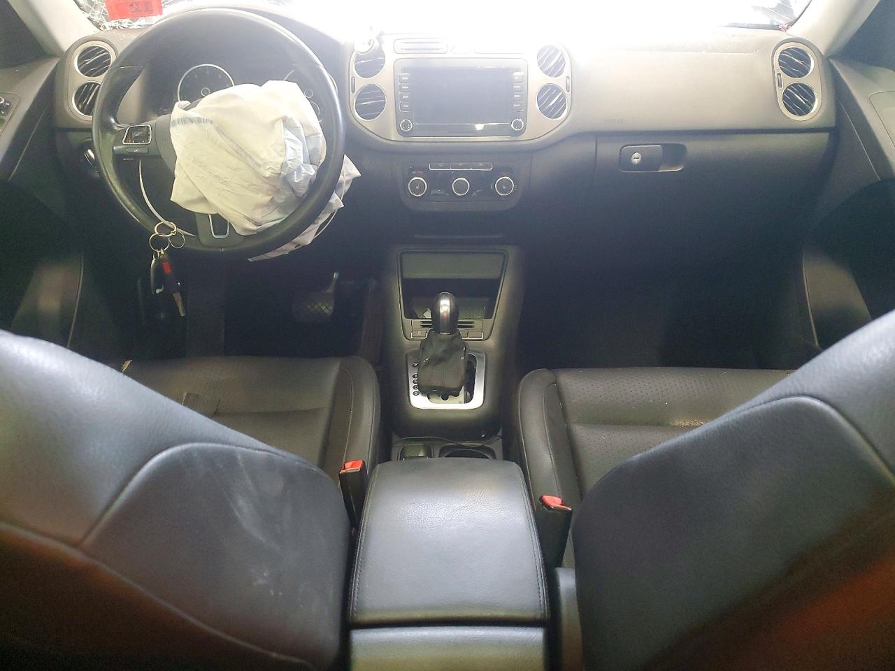 2011 Volkswagen Tiguan S Black vin: WVGBV7AX9BW532180