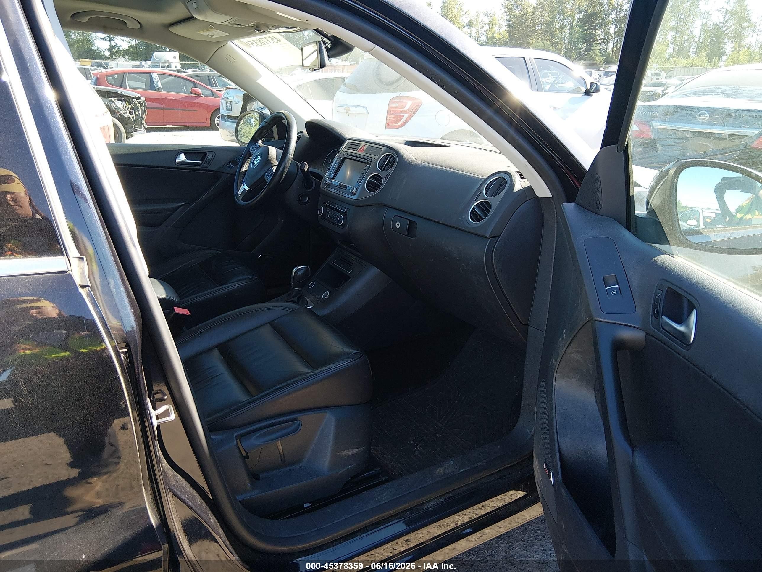 2011 Volkswagen Tiguan Sel Black vin: WVGBV7AX9BW567625