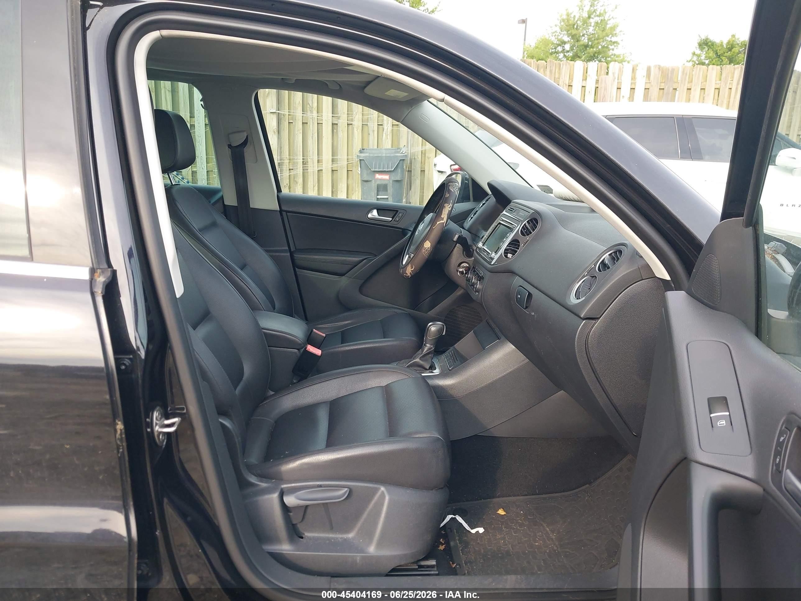2012 Volkswagen Tiguan Se Black vin: WVGBV7AX9CW541012