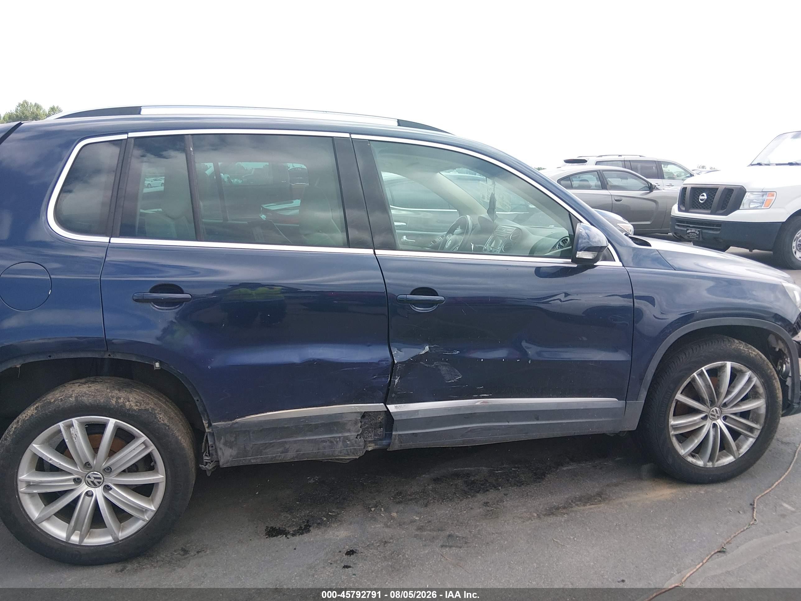 2012 Volkswagen Tiguan Se Dark Blue vin: WVGBV7AX9CW588427