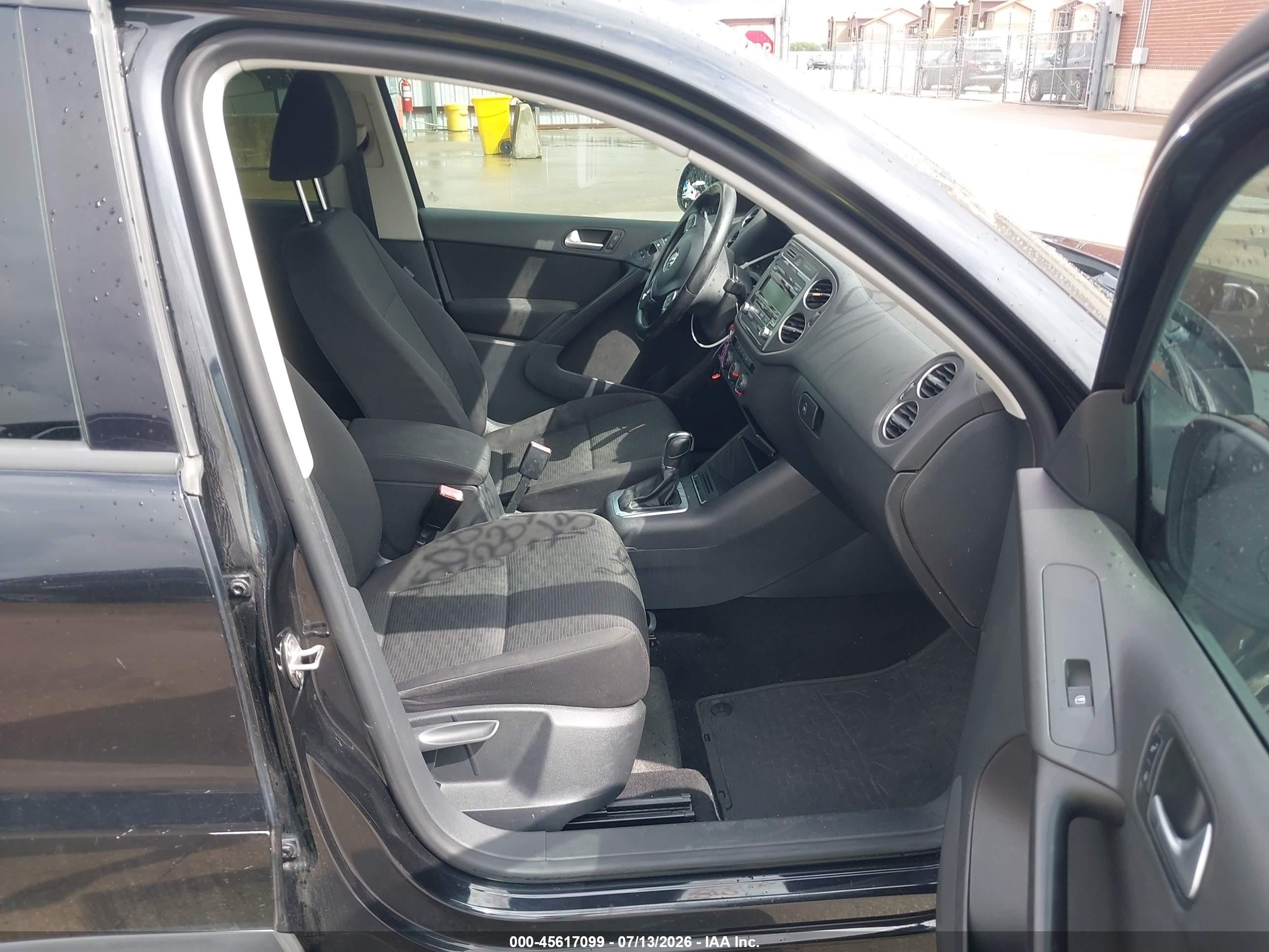 2013 Volkswagen Tiguan S Black vin: WVGBV7AX9DW533137