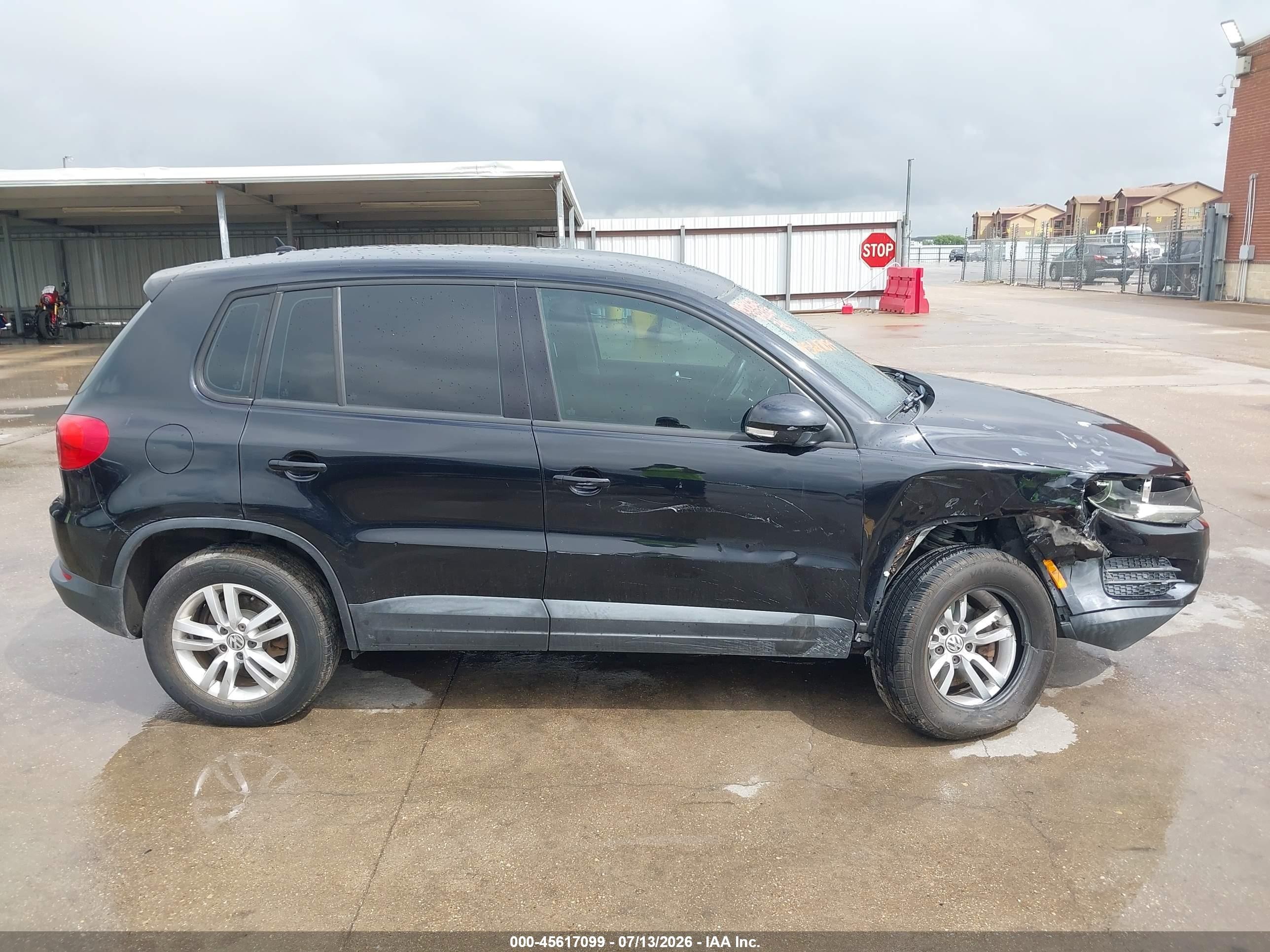 2013 Volkswagen Tiguan S Black vin: WVGBV7AX9DW533137
