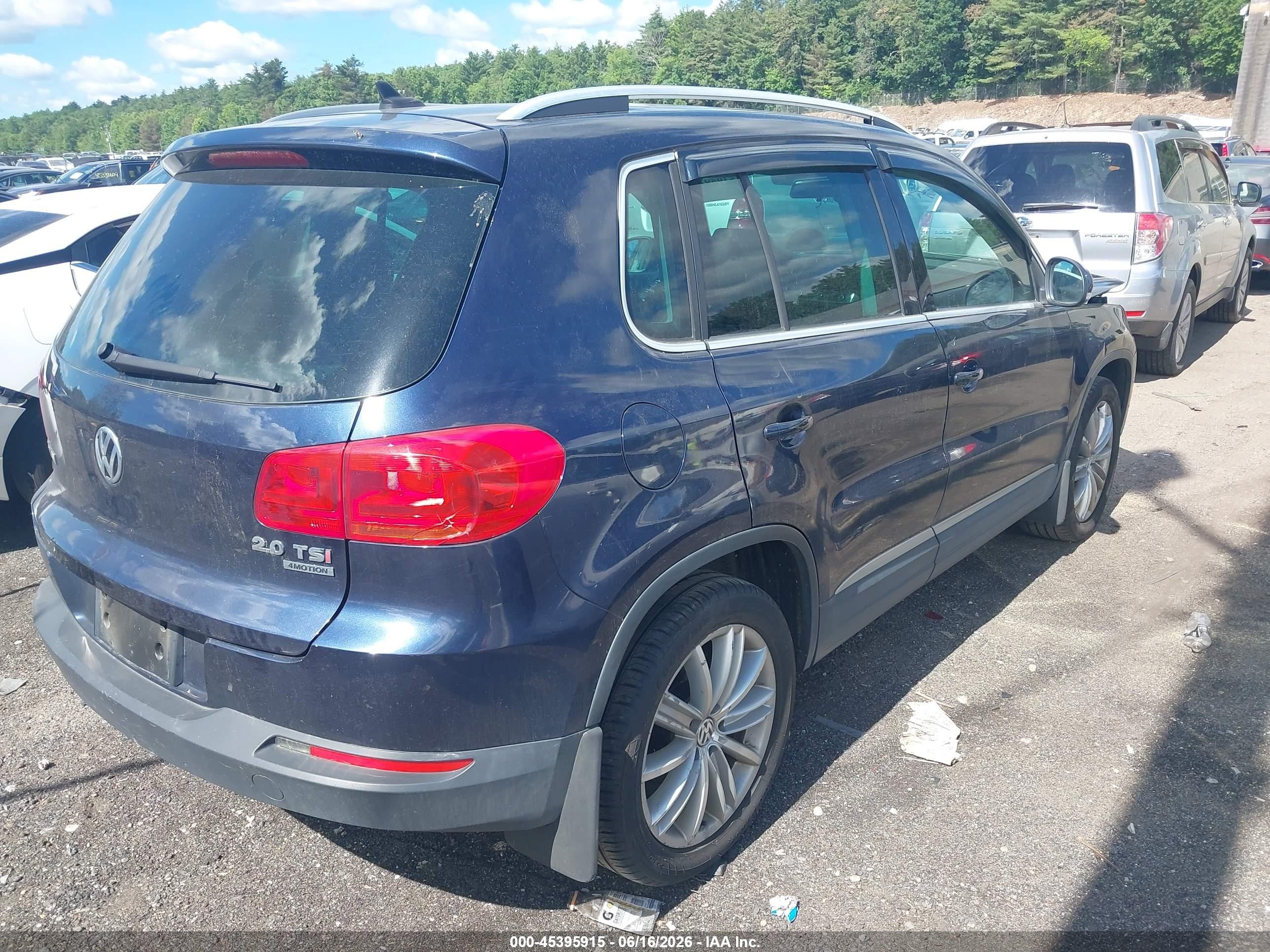 2013 Volkswagen Tiguan Se Синий vin: WVGBV7AX9DW537785