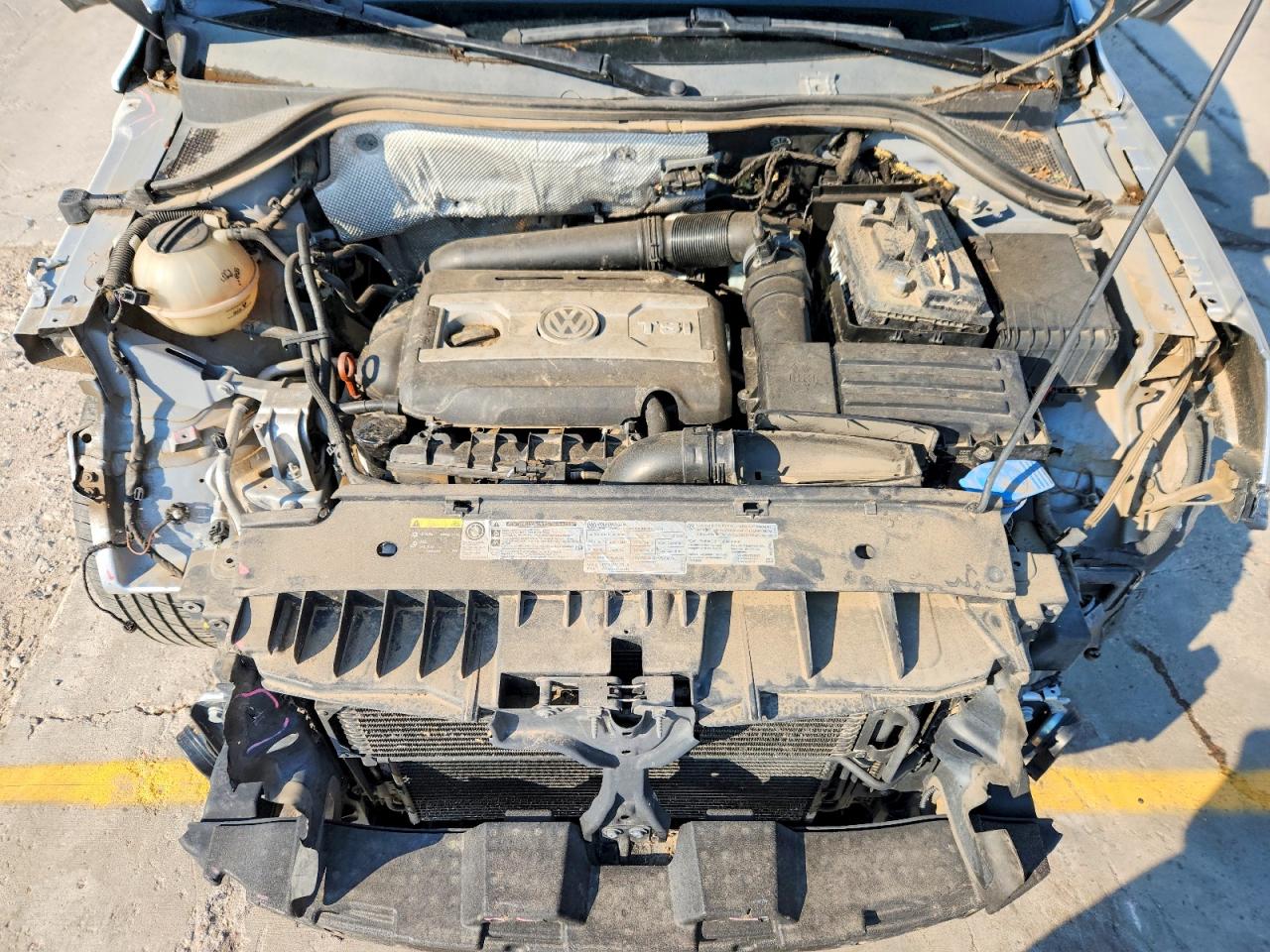 2013 Volkswagen Tiguan S Silver vin: WVGBV7AX9DW551136