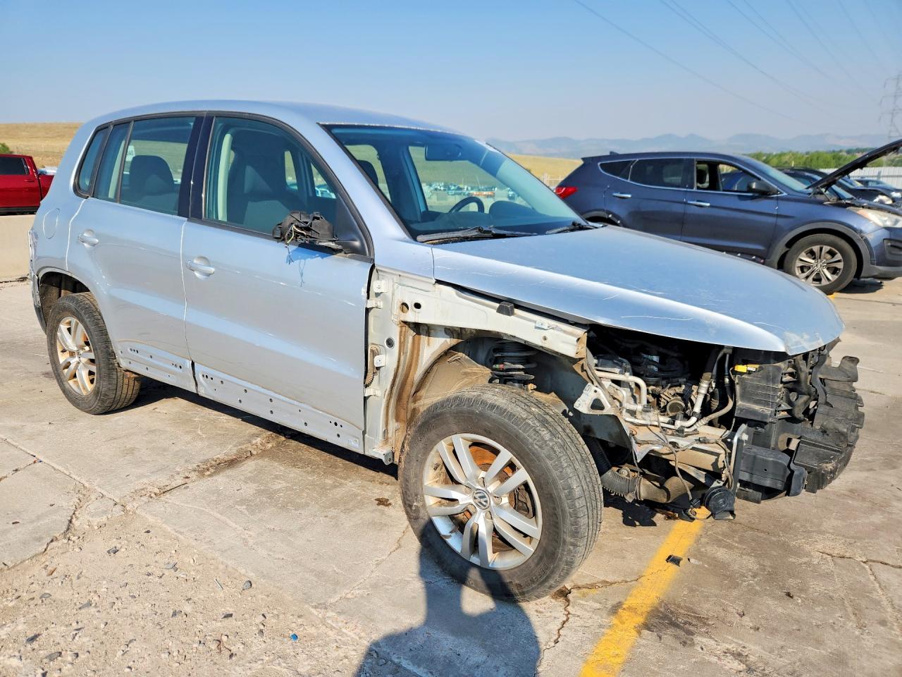 2013 Volkswagen Tiguan S Silver vin: WVGBV7AX9DW551136