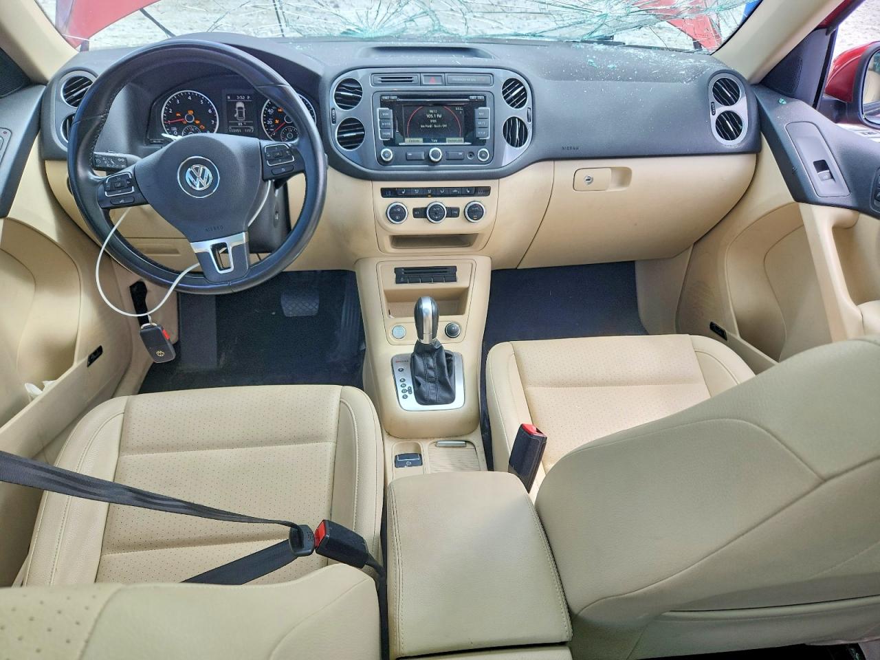 2015 Volkswagen Tiguan S Red vin: WVGBV7AX9FW109203