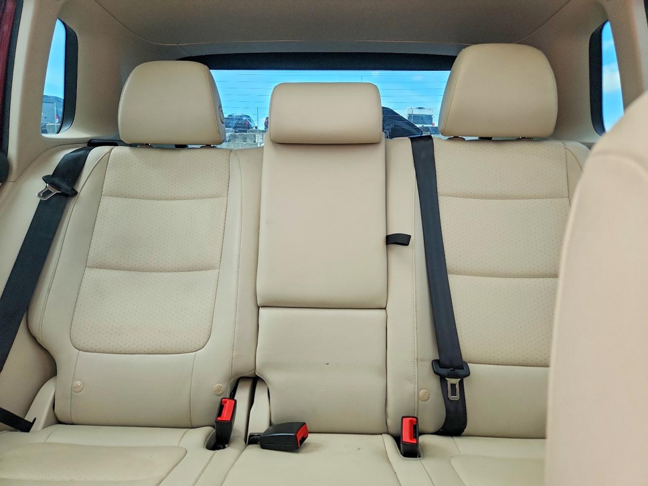 2015 Volkswagen Tiguan S Red vin: WVGBV7AX9FW109203