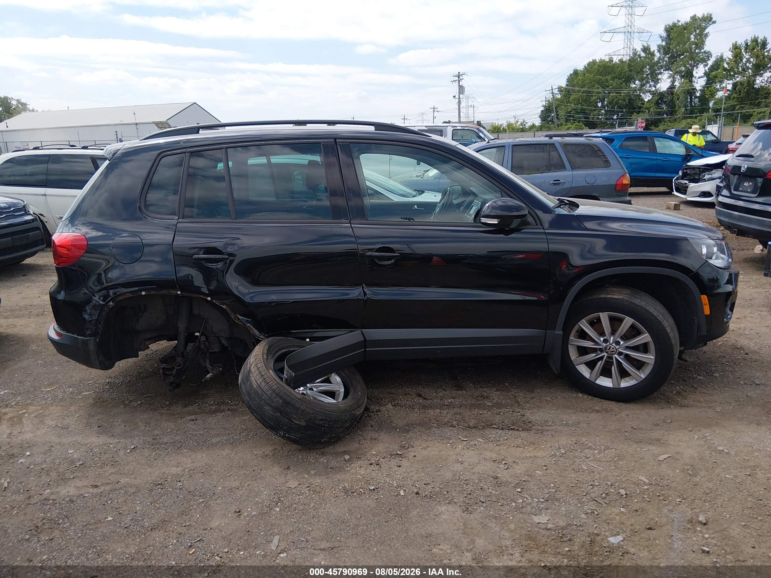 2015 Volkswagen Tiguan Se Black vin: WVGBV7AX9FW522707