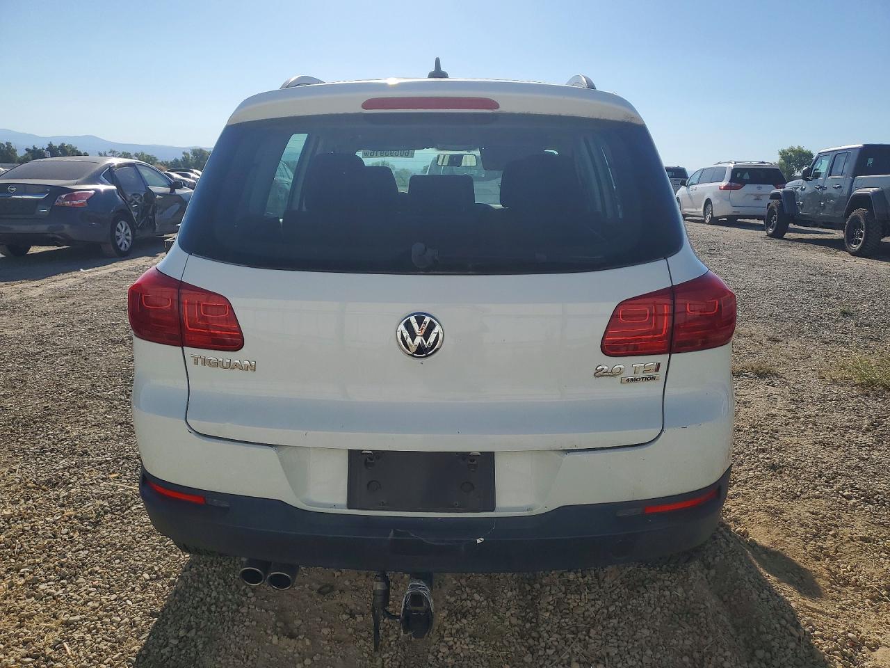 2015 Volkswagen Tiguan S White vin: WVGBV7AX9FW539085