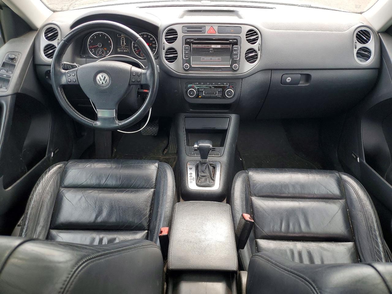 2010 Volkswagen Tiguan Se Silver vin: WVGBV7AXXAW525902
