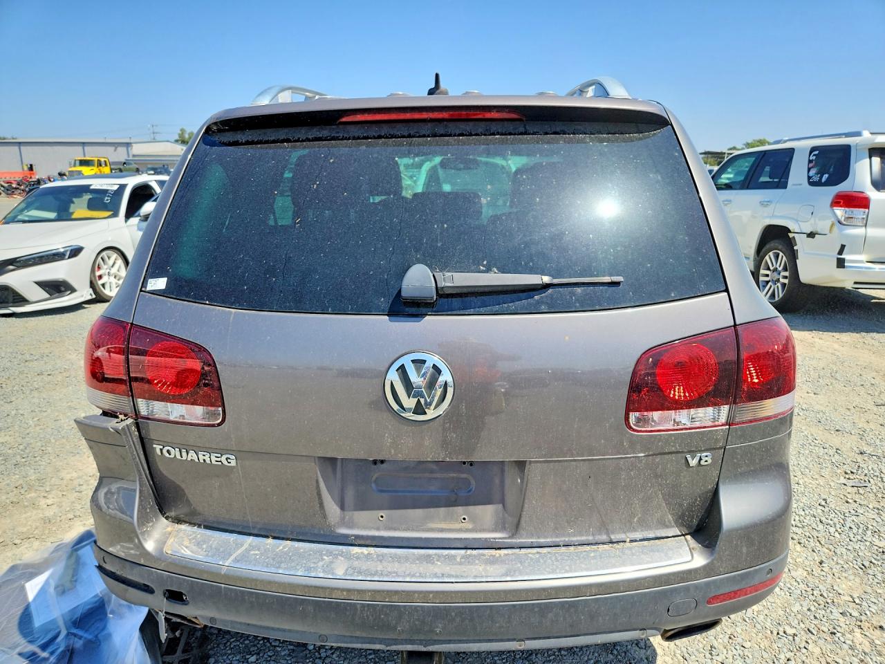 2008 Volkswagen Touareg 2 V8 Gray vin: WVGCB77L18D047487