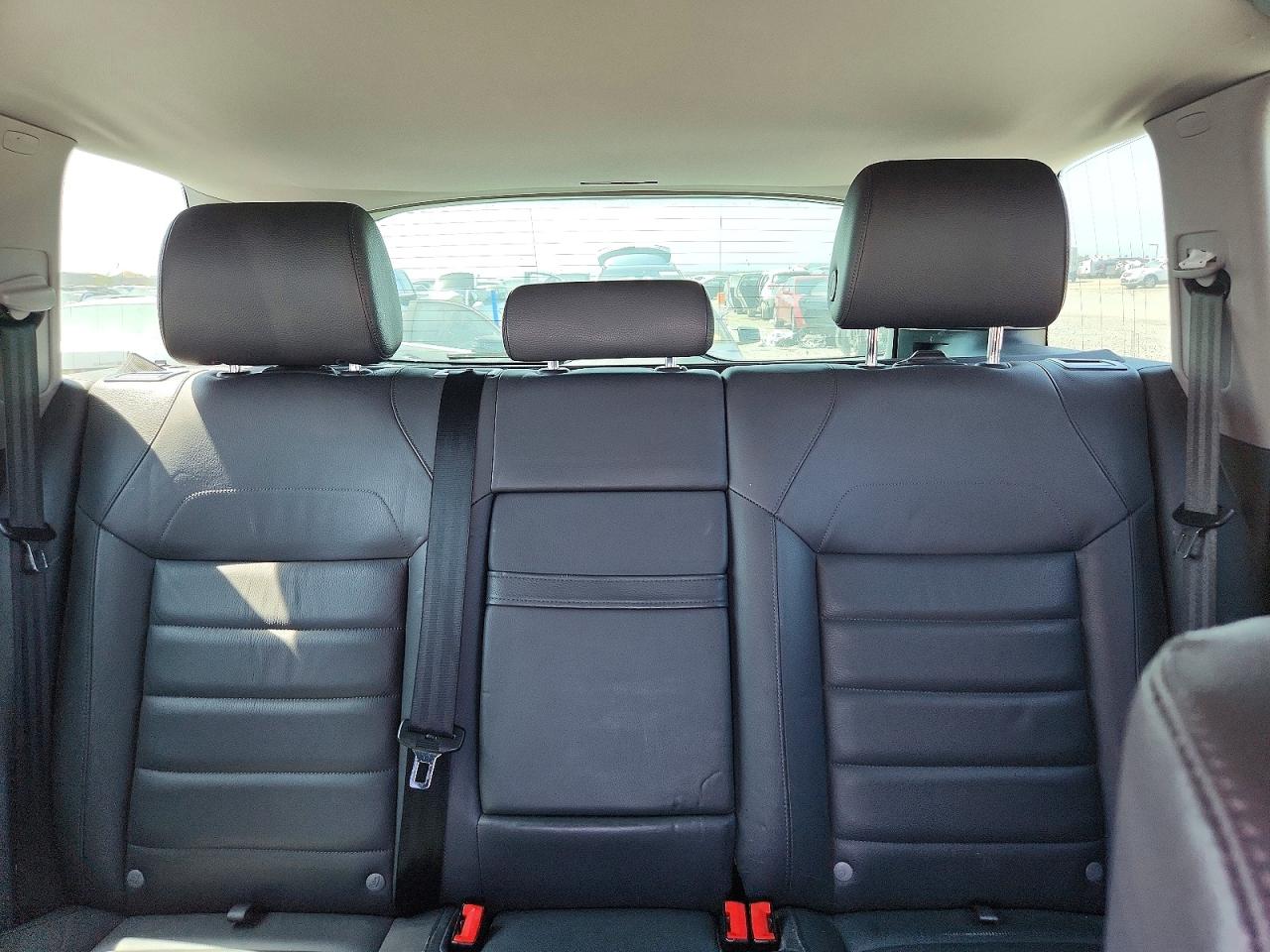 2008 Volkswagen Touareg 2 V8 Gray vin: WVGCB77L18D047487