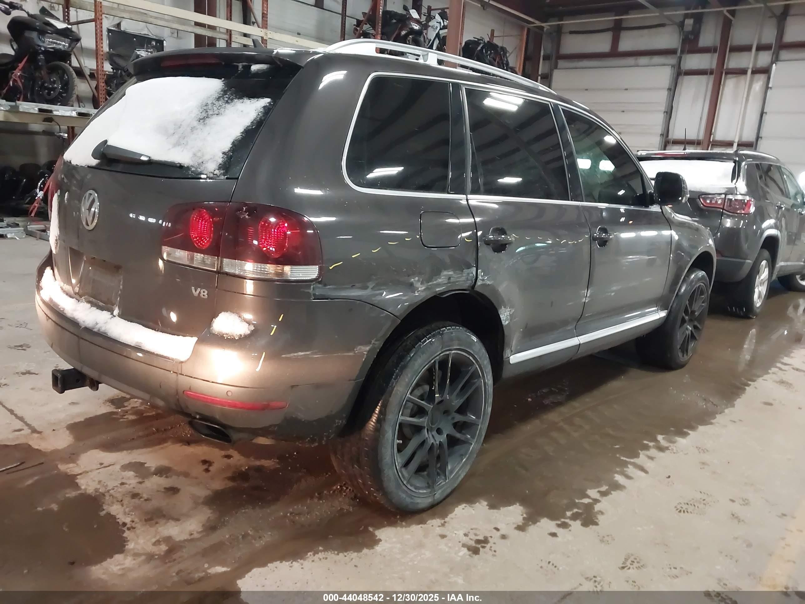 2008 Volkswagen Touareg 2 V8 Fsi Gray vin: WVGCB77L88D036924