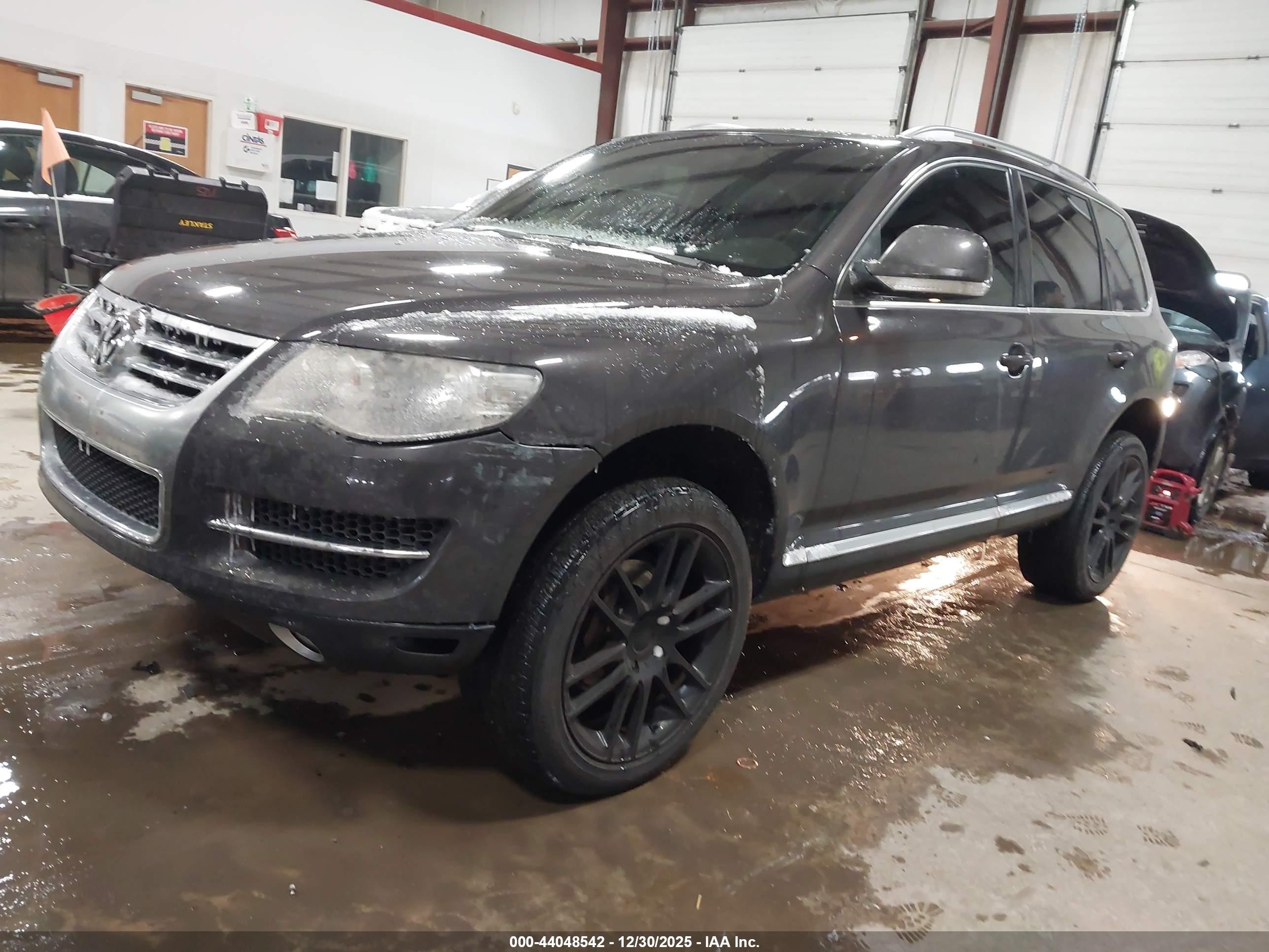 2008 Volkswagen Touareg 2 V8 Fsi Gray vin: WVGCB77L88D036924