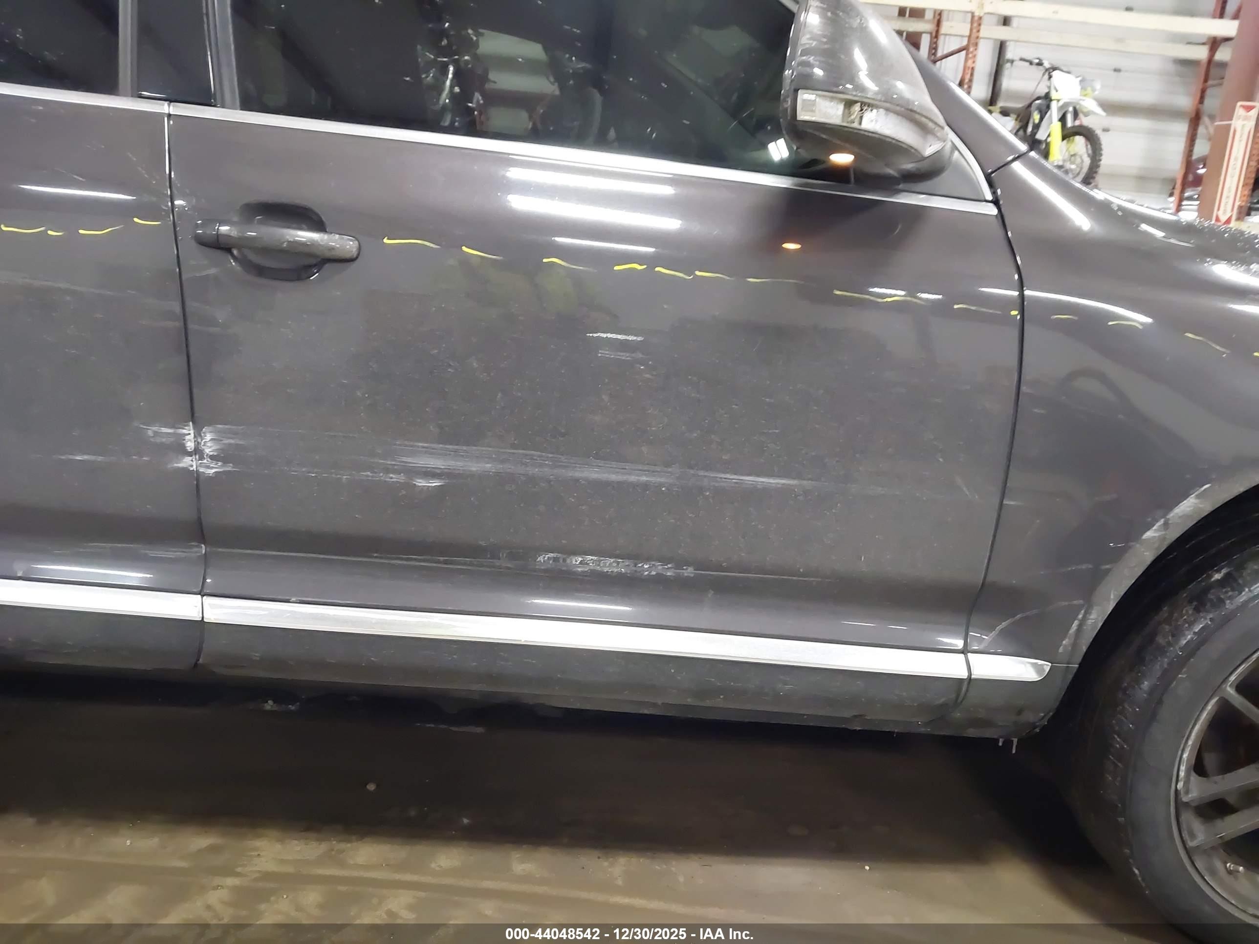 2008 Volkswagen Touareg 2 V8 Fsi Gray vin: WVGCB77L88D036924