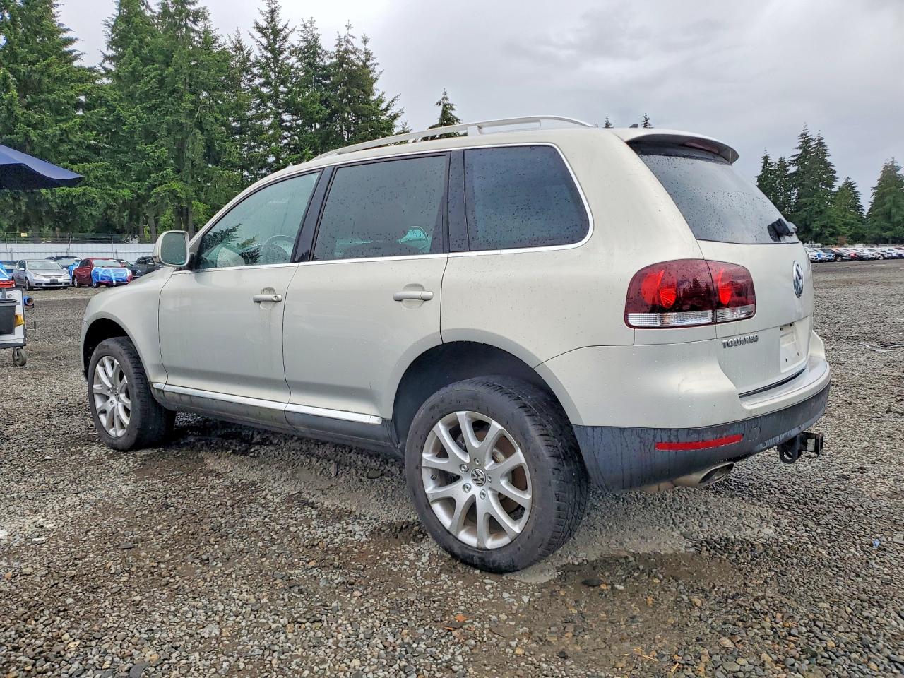 2008 Volkswagen Touareg 2 V8 Серебряный vin: WVGCB77LX8D023074