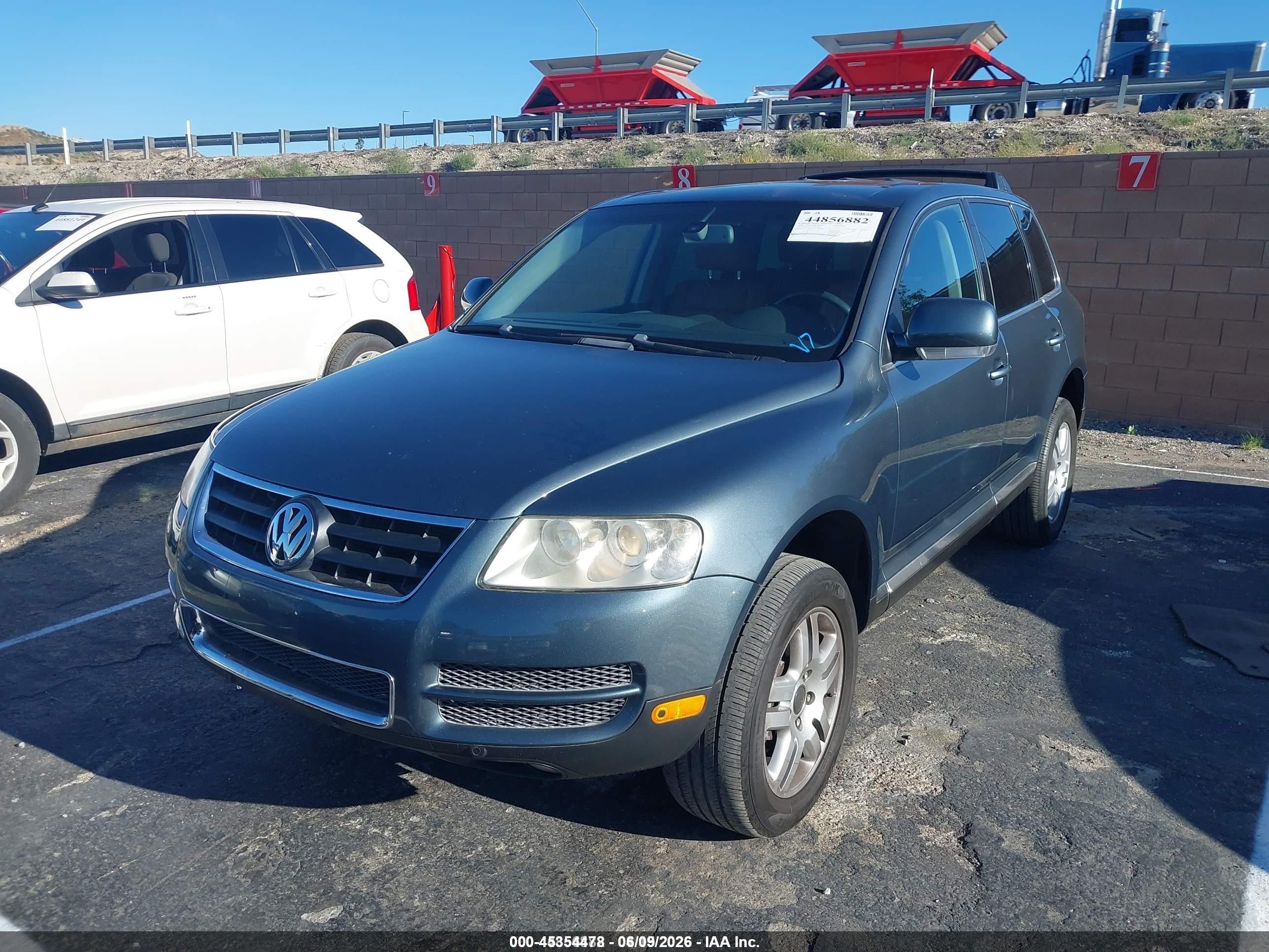 2004 Volkswagen Touareg V8 Light Blue vin: WVGCM77L44D045494
