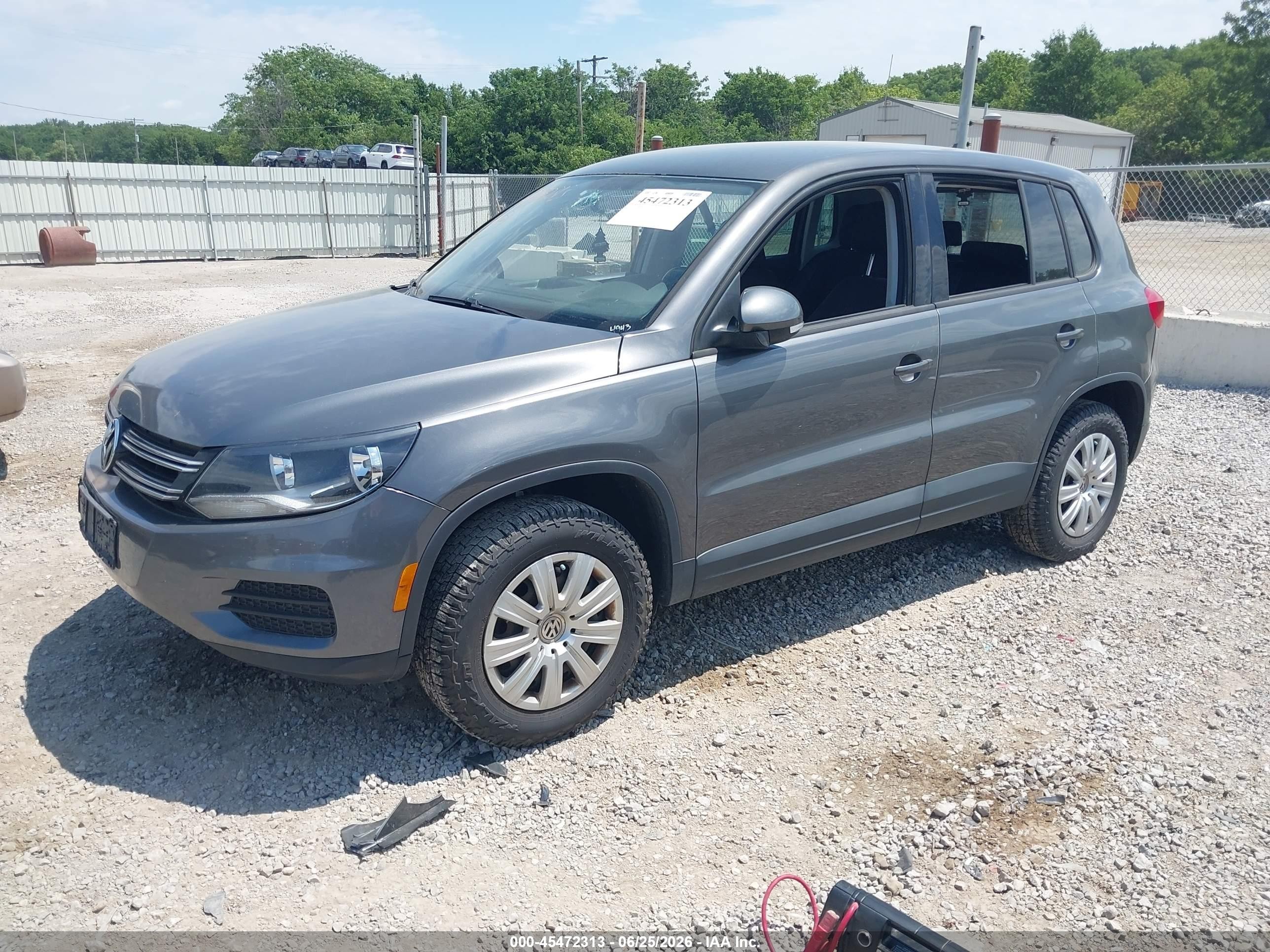 2014 Volkswagen Tiguan S Gray vin: WVGCV3AX4EW624105