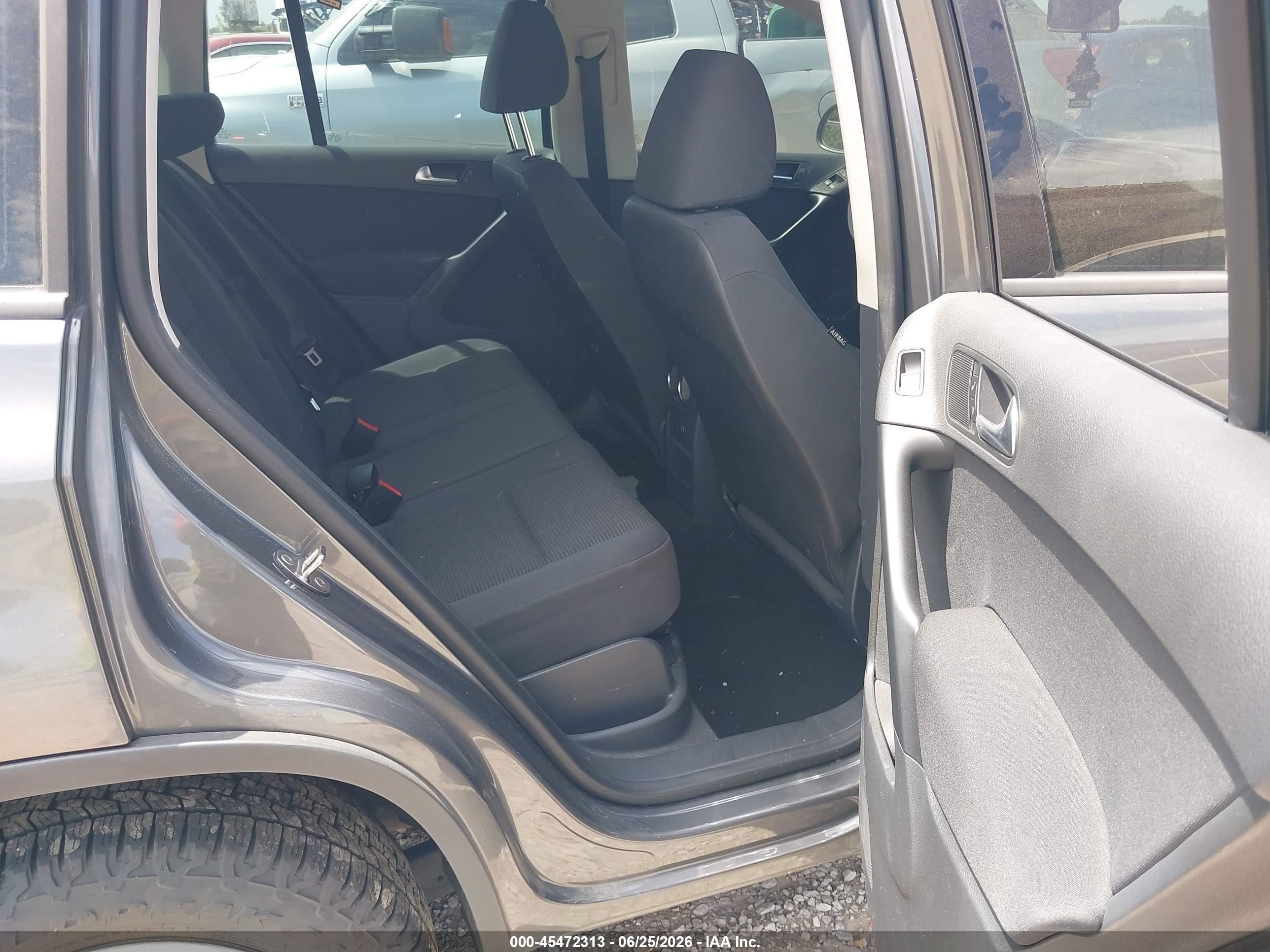 2014 Volkswagen Tiguan S Gray vin: WVGCV3AX4EW624105