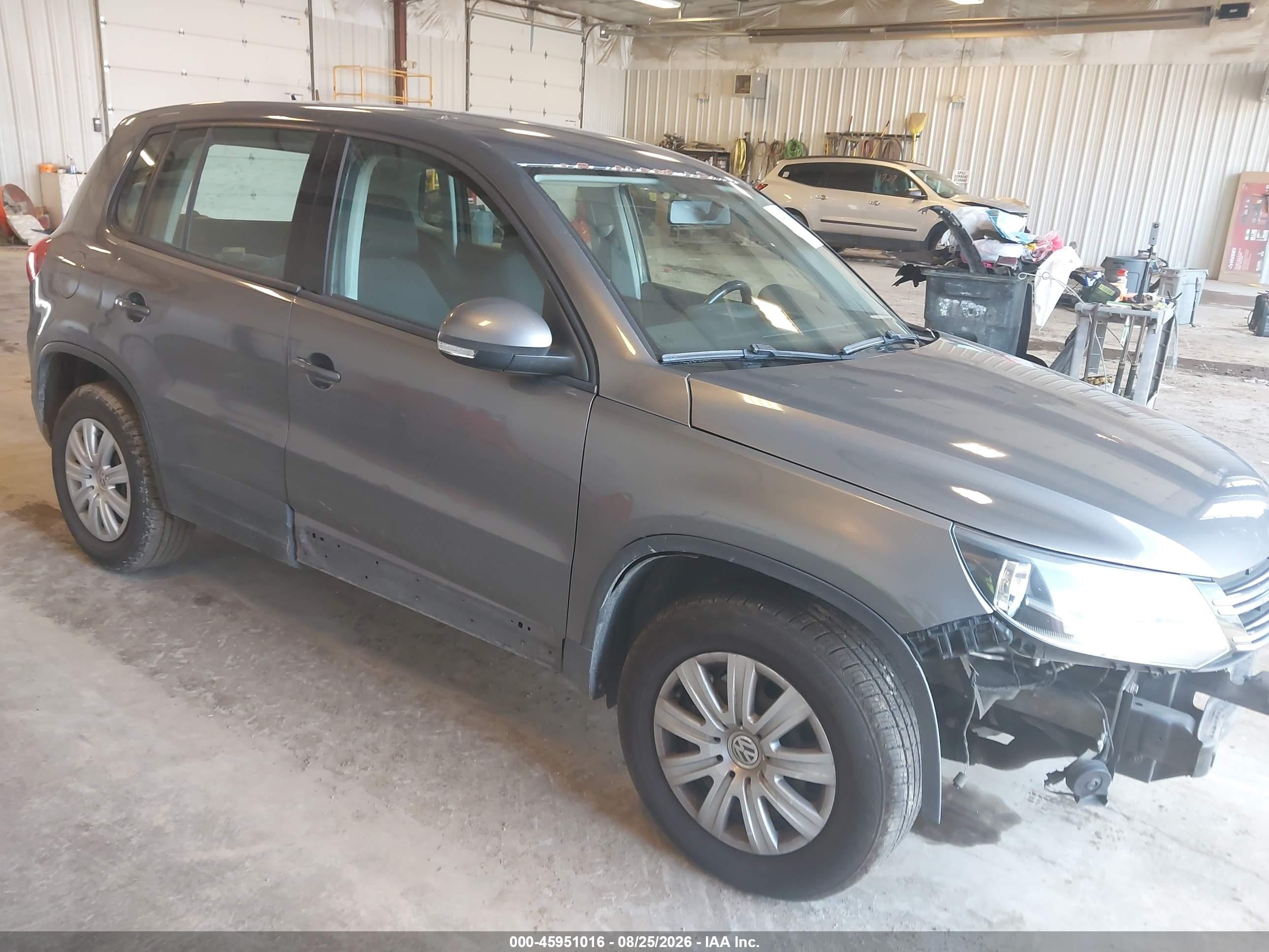 2013 Volkswagen Tiguan S Gray vin: WVGCV3AX6DW578470