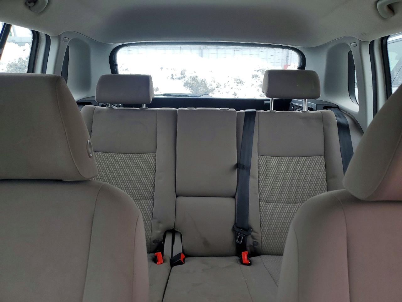 2009 Volkswagen Tiguan S White vin: WVGCV75N79W517653