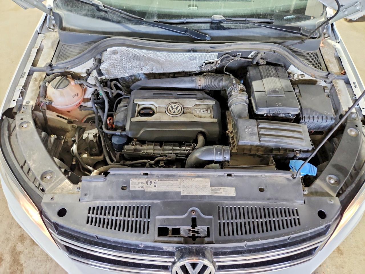 2012 Volkswagen Tiguan S White vin: WVGCV7AX7CW504710