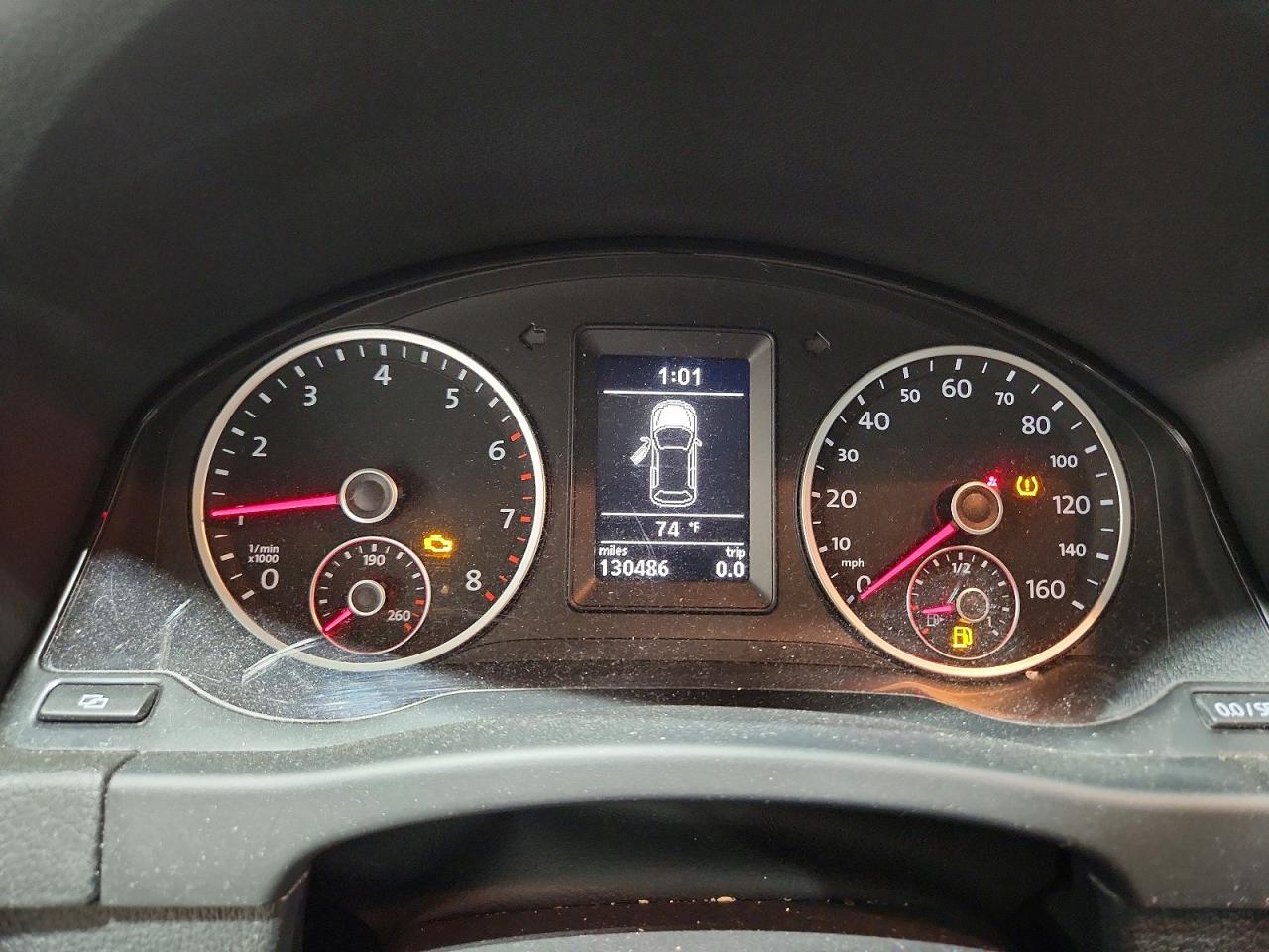 2012 Volkswagen Tiguan S White vin: WVGCV7AX7CW504710