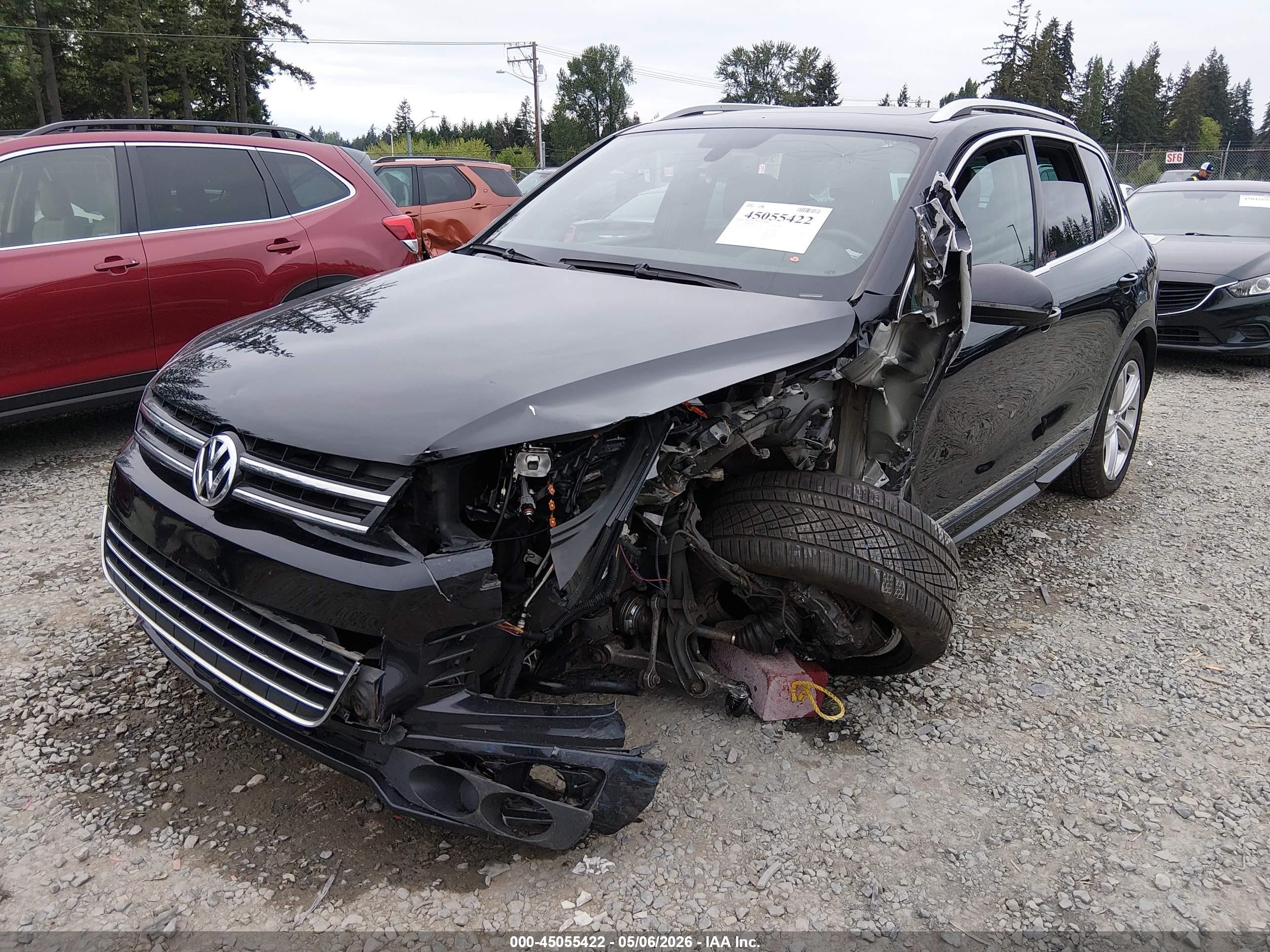 2014 Volkswagen Touareg 3.6l R-line Black vin: WVGDF9BP1ED002656